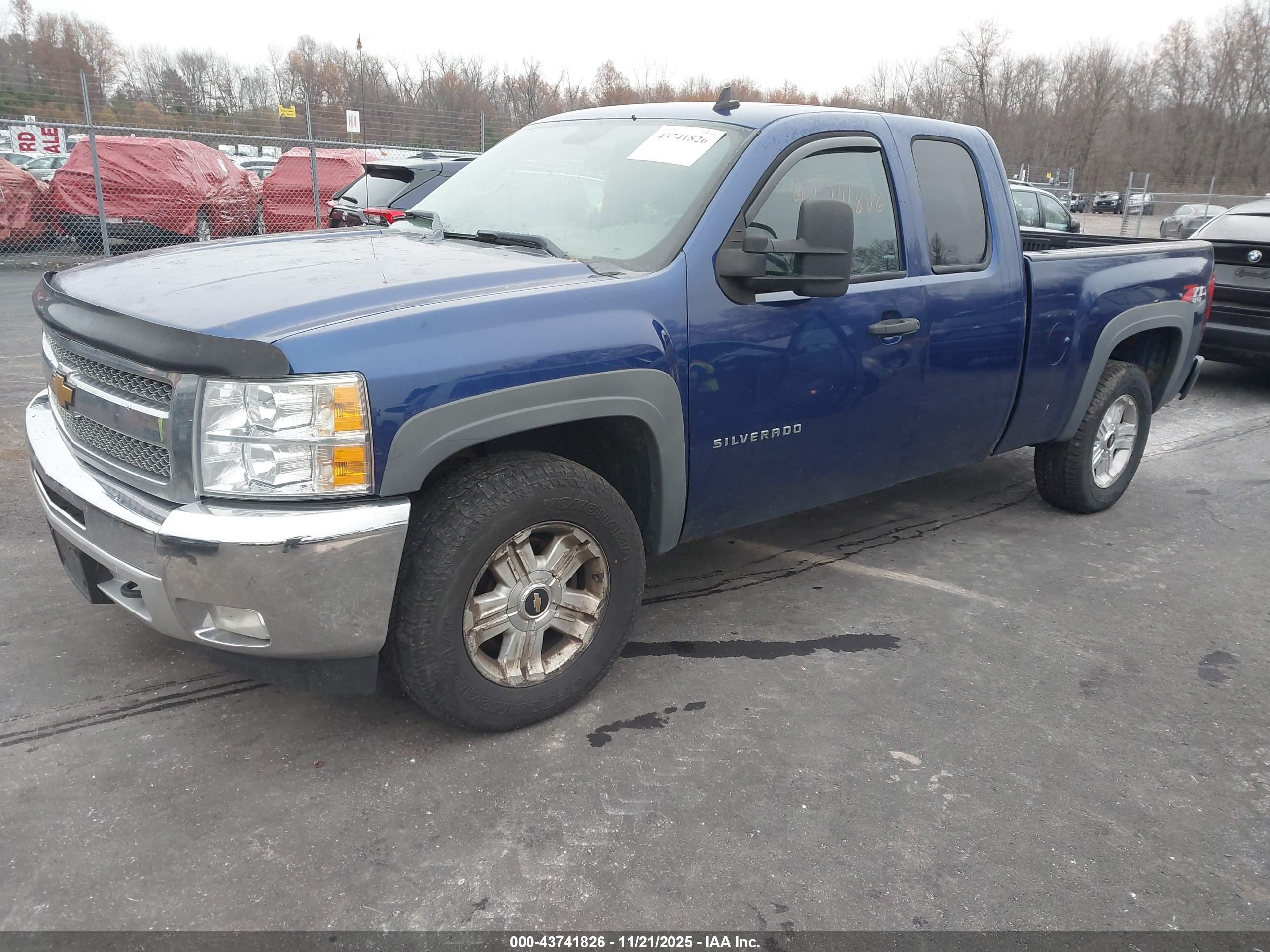 CHEVROLET SILVERADO image 2