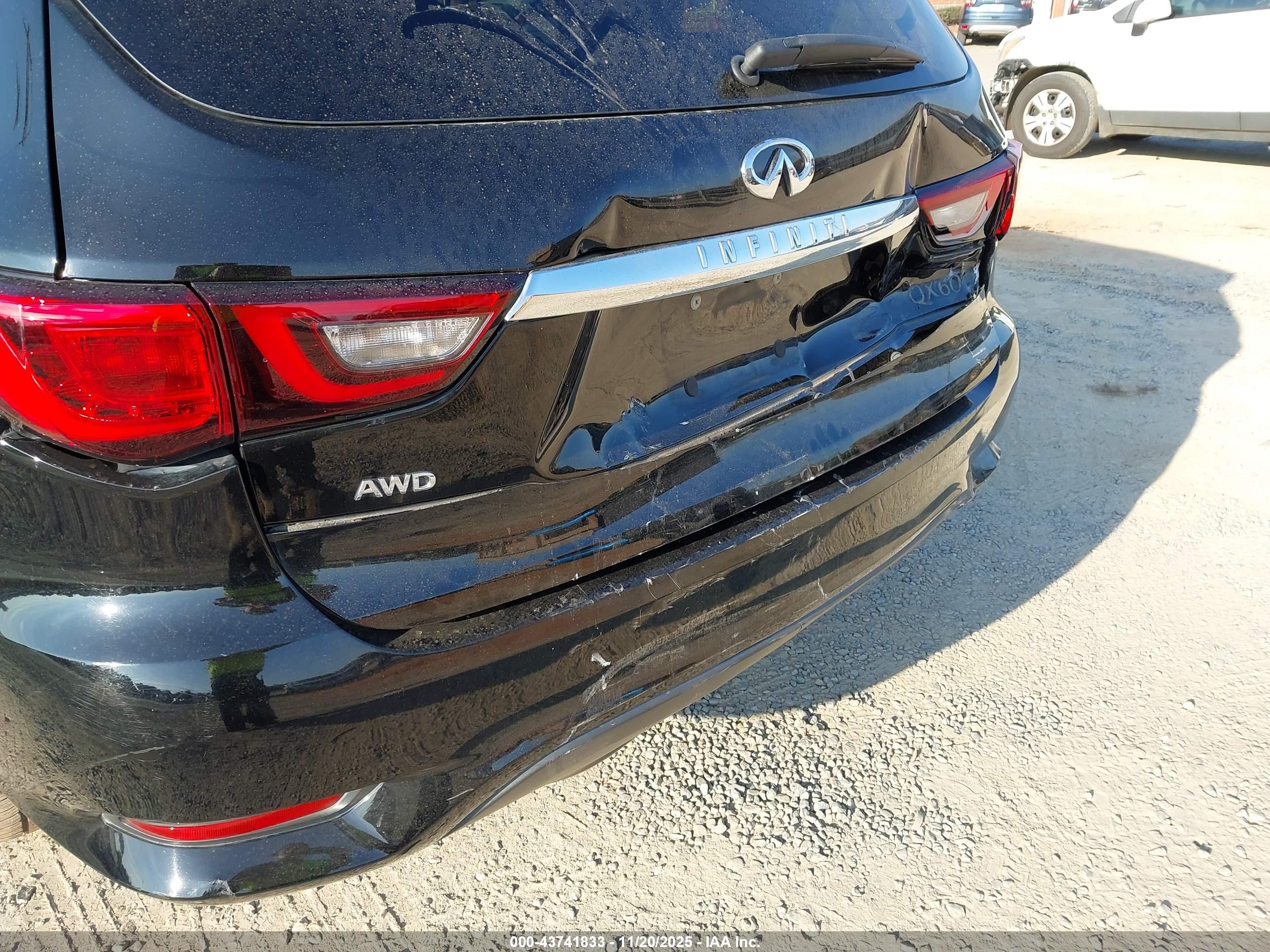 INFINITI QX60 image 6