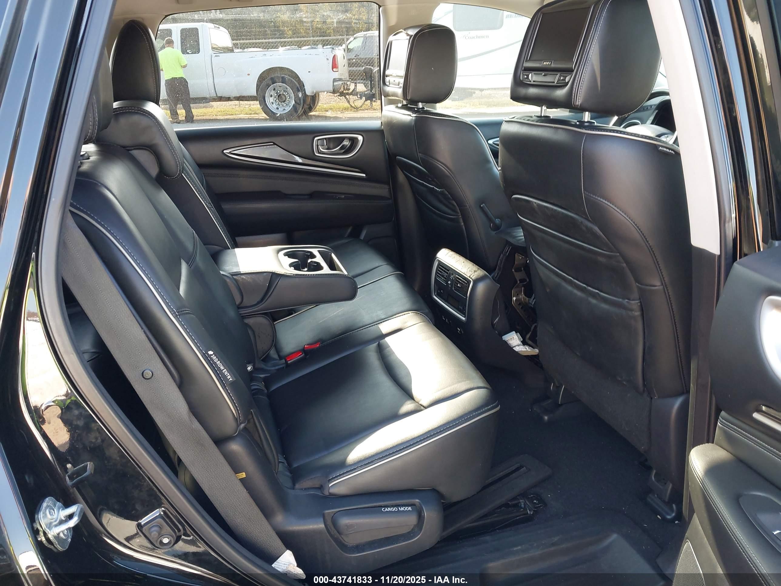 INFINITI QX60 image 8
