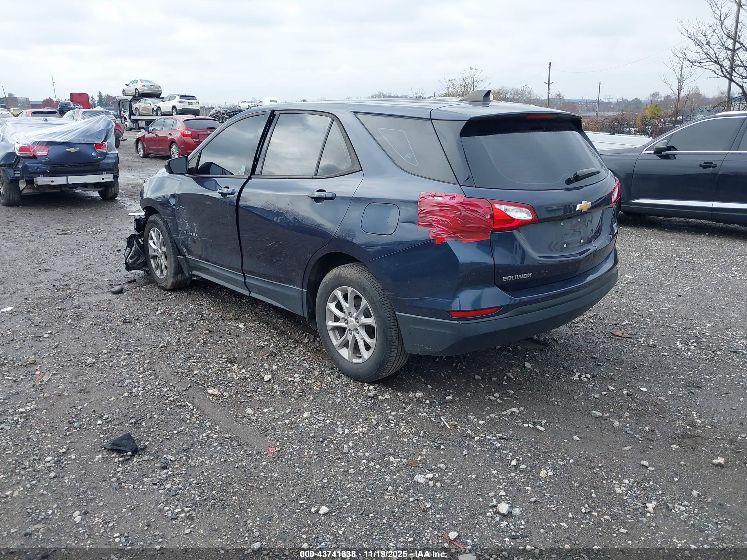 CHEVROLET EQUINOX image 3