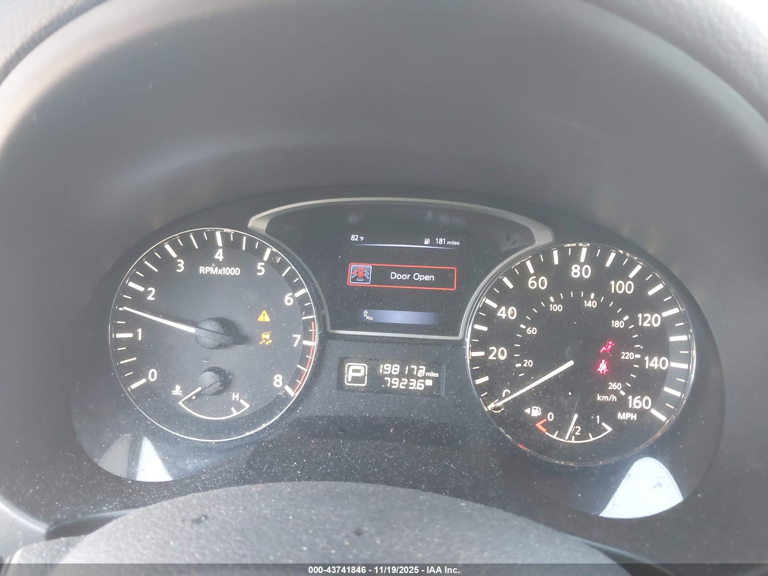 NISSAN ALTIMA image 7