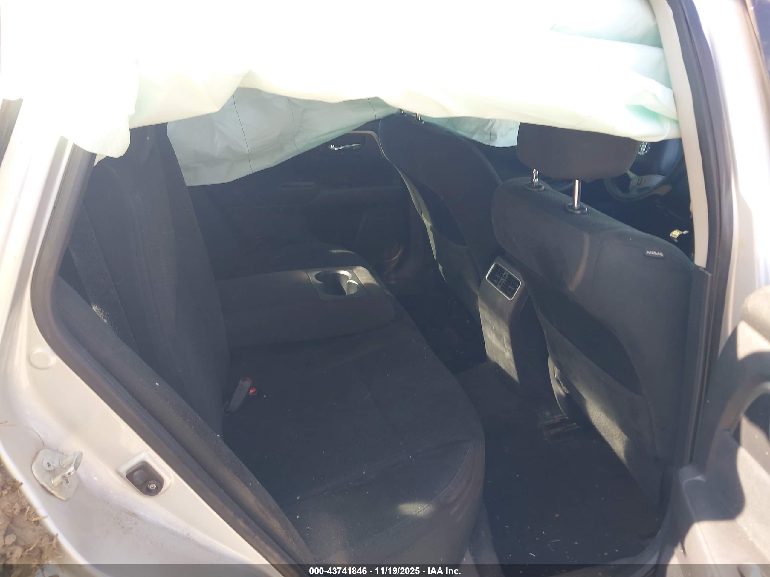 NISSAN ALTIMA image 8