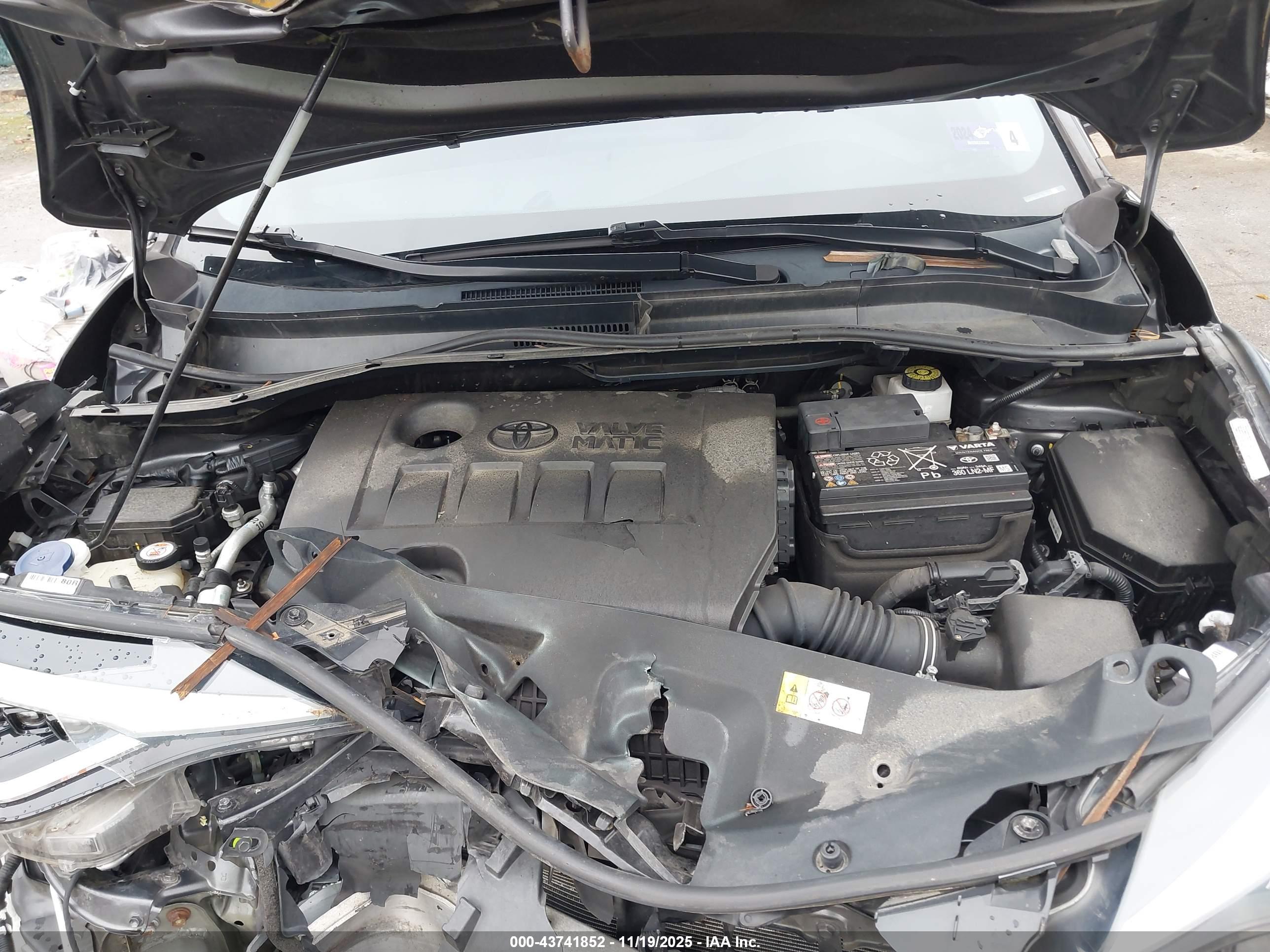 TOYOTA C-HR image 10
