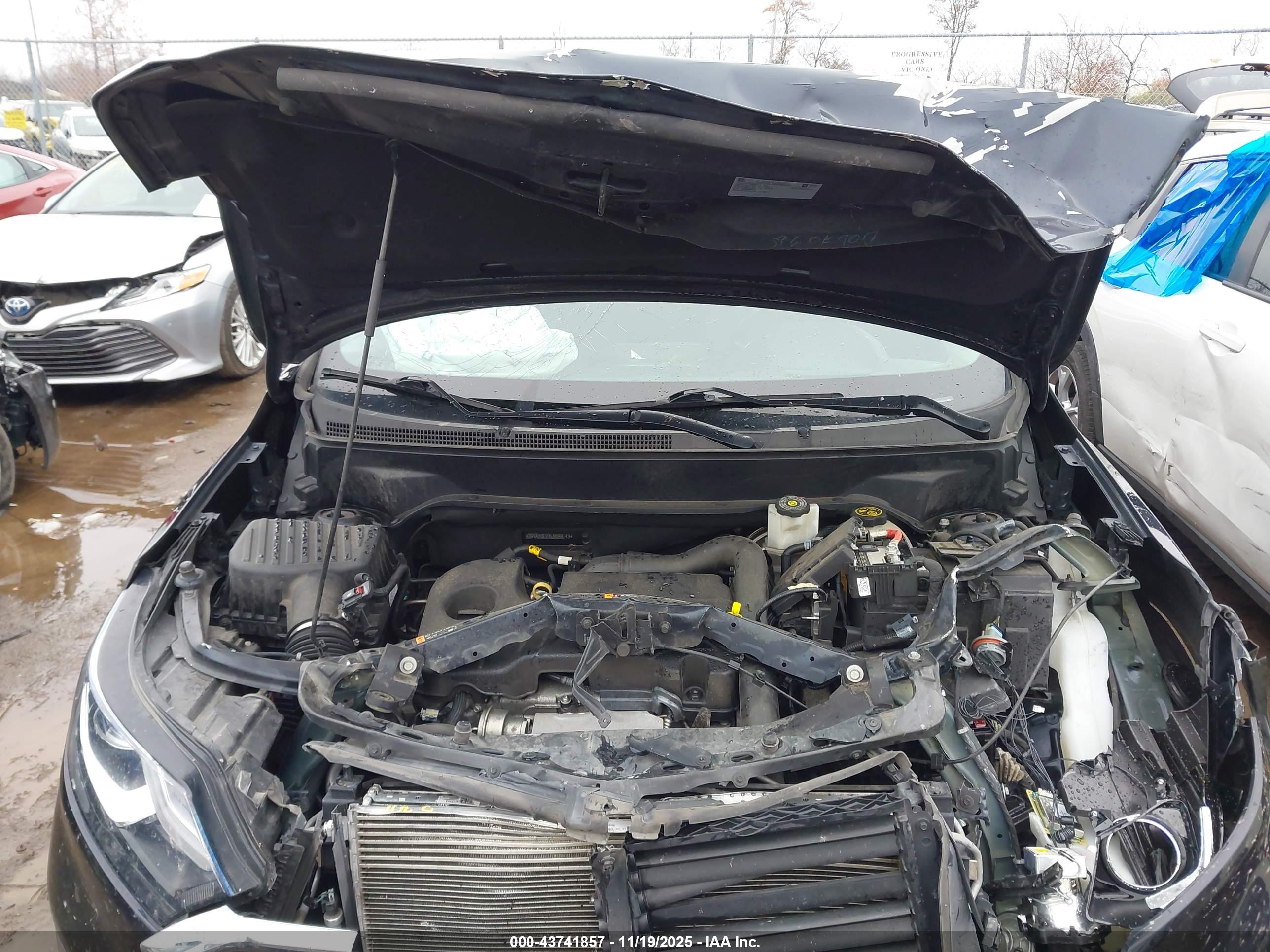 CHEVROLET EQUINOX image 10