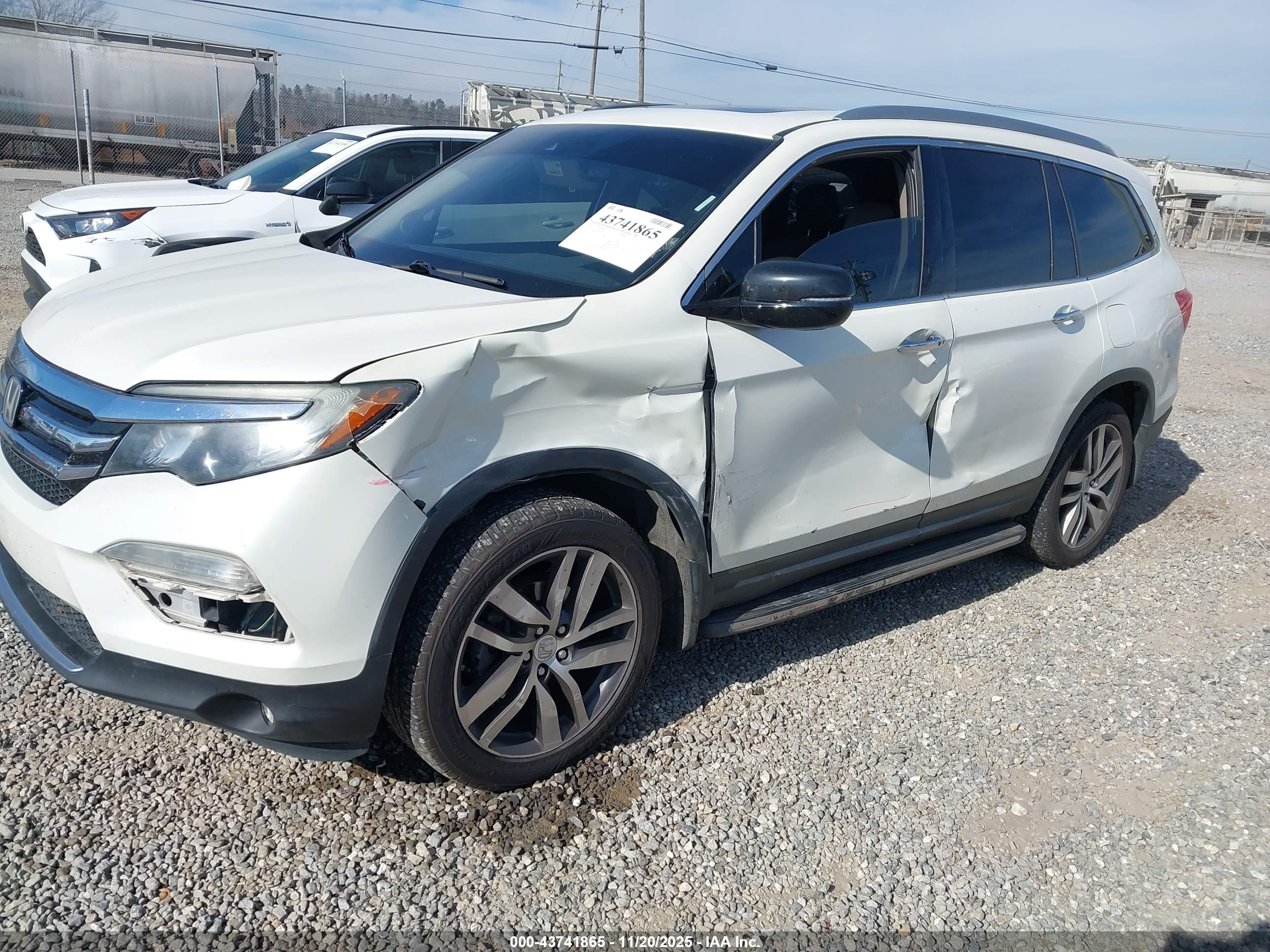 HONDA PILOT image 6
