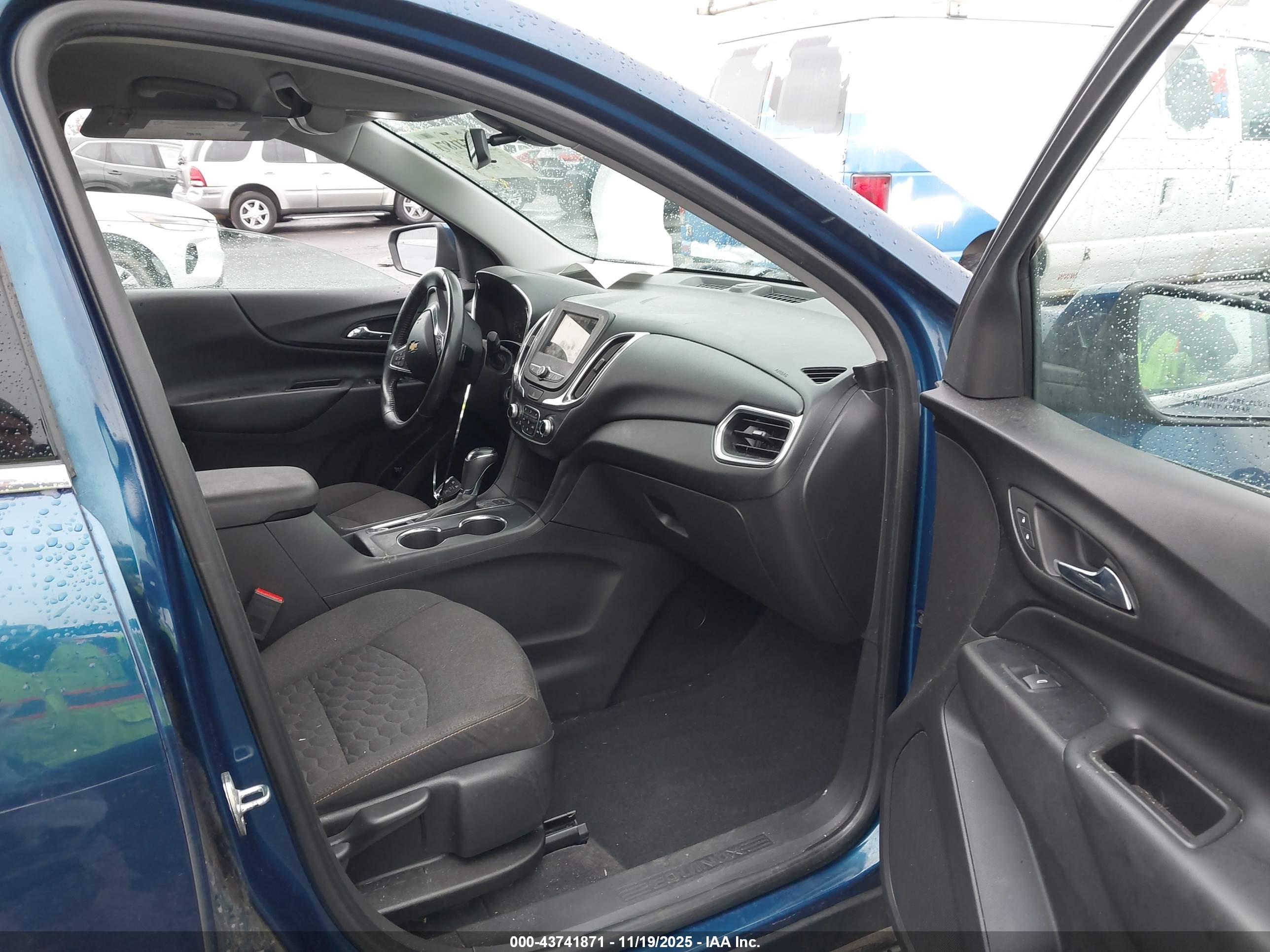 CHEVROLET EQUINOX image 5