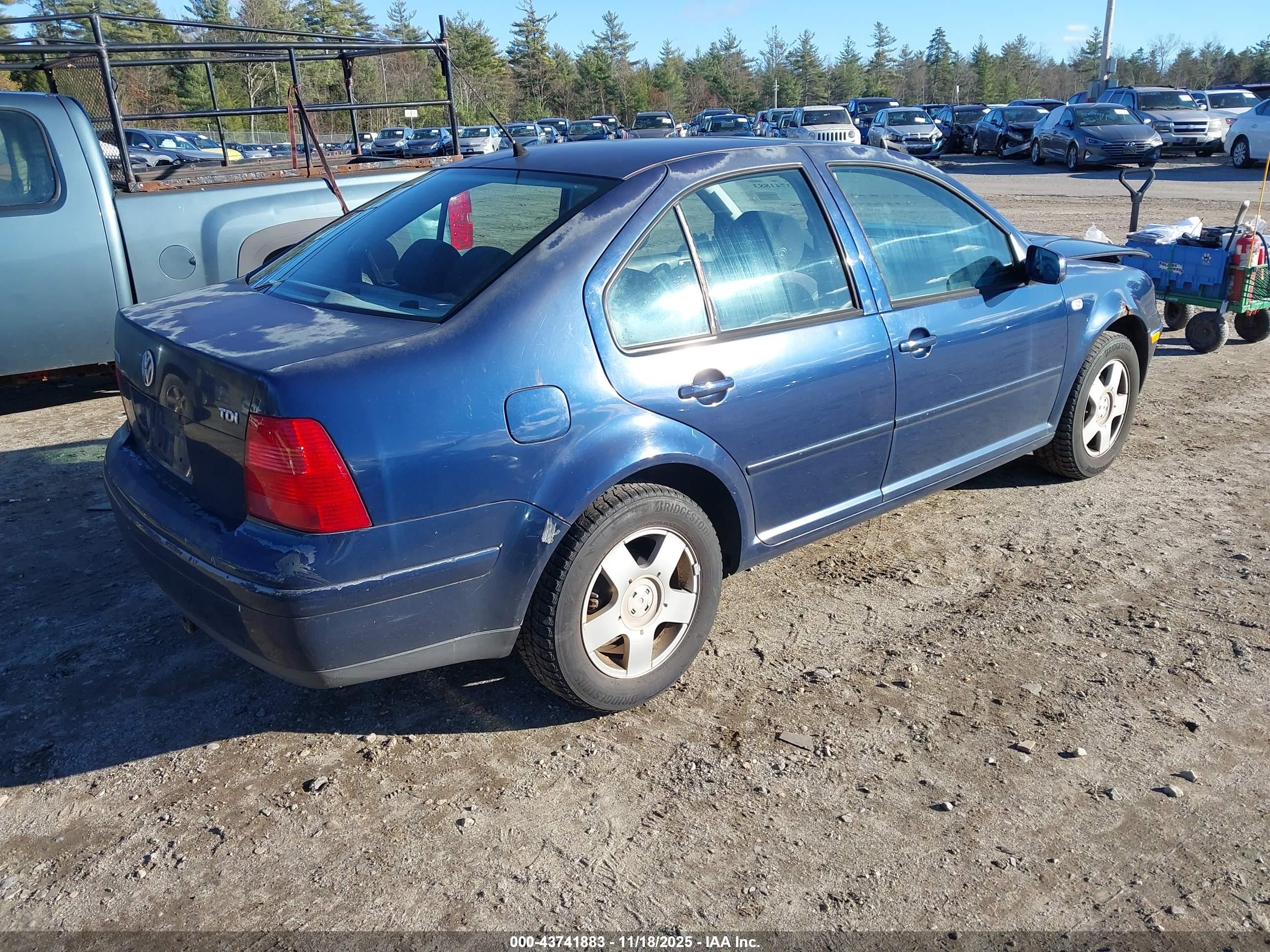 VOLKSWAGEN JETTA image 4