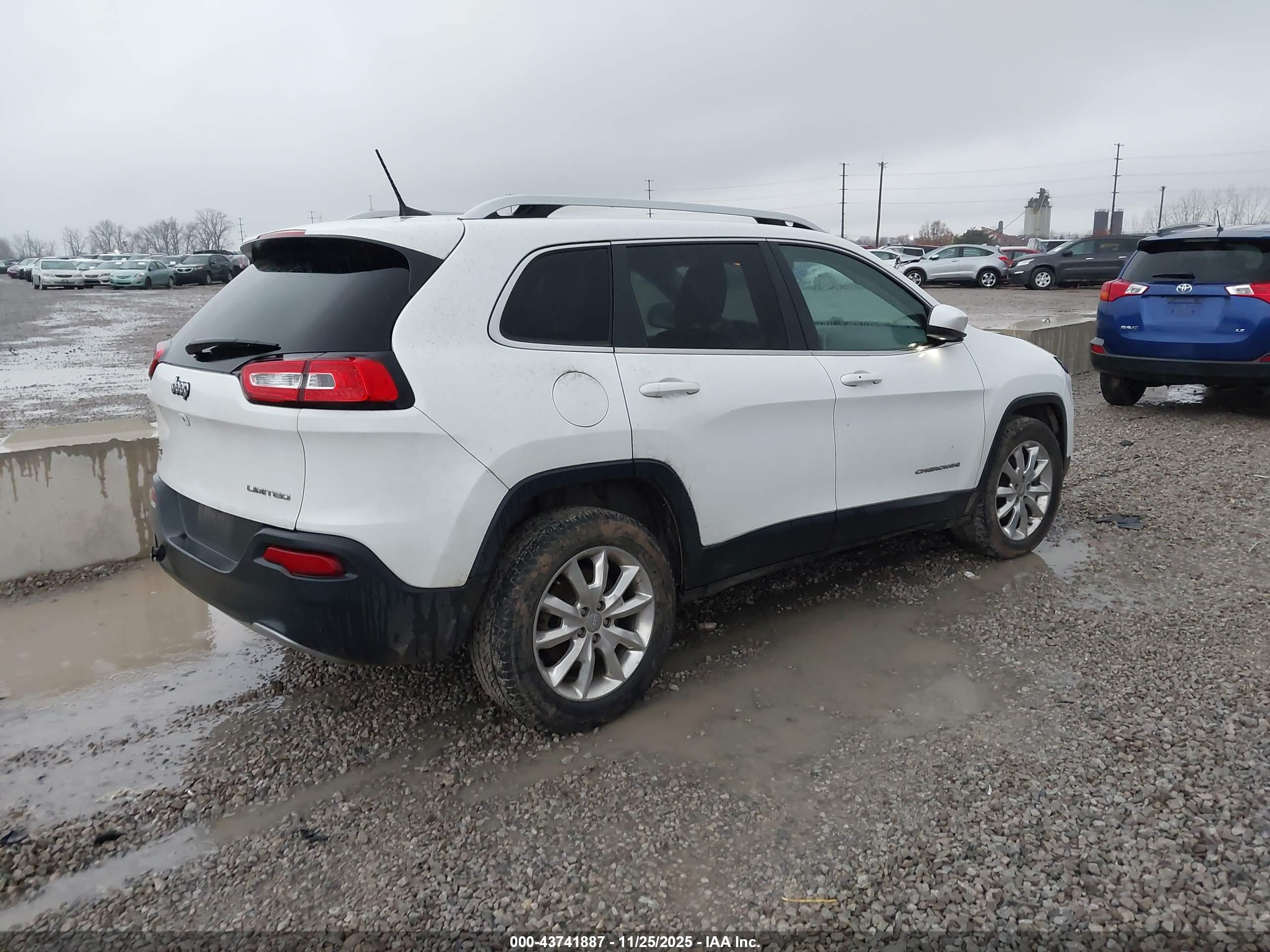JEEP CHEROKEE image 4