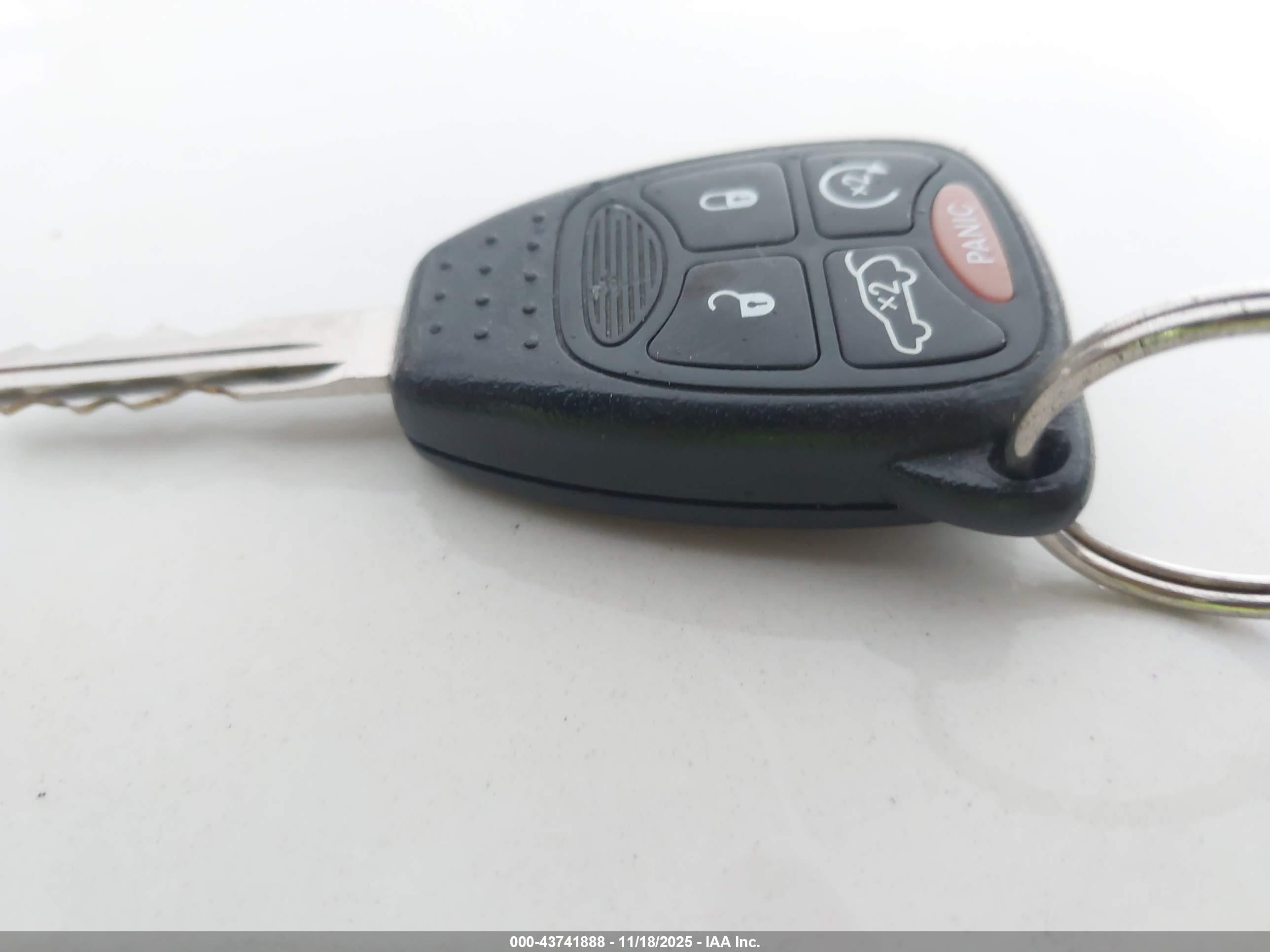 CHRYSLER SEBRING image 11