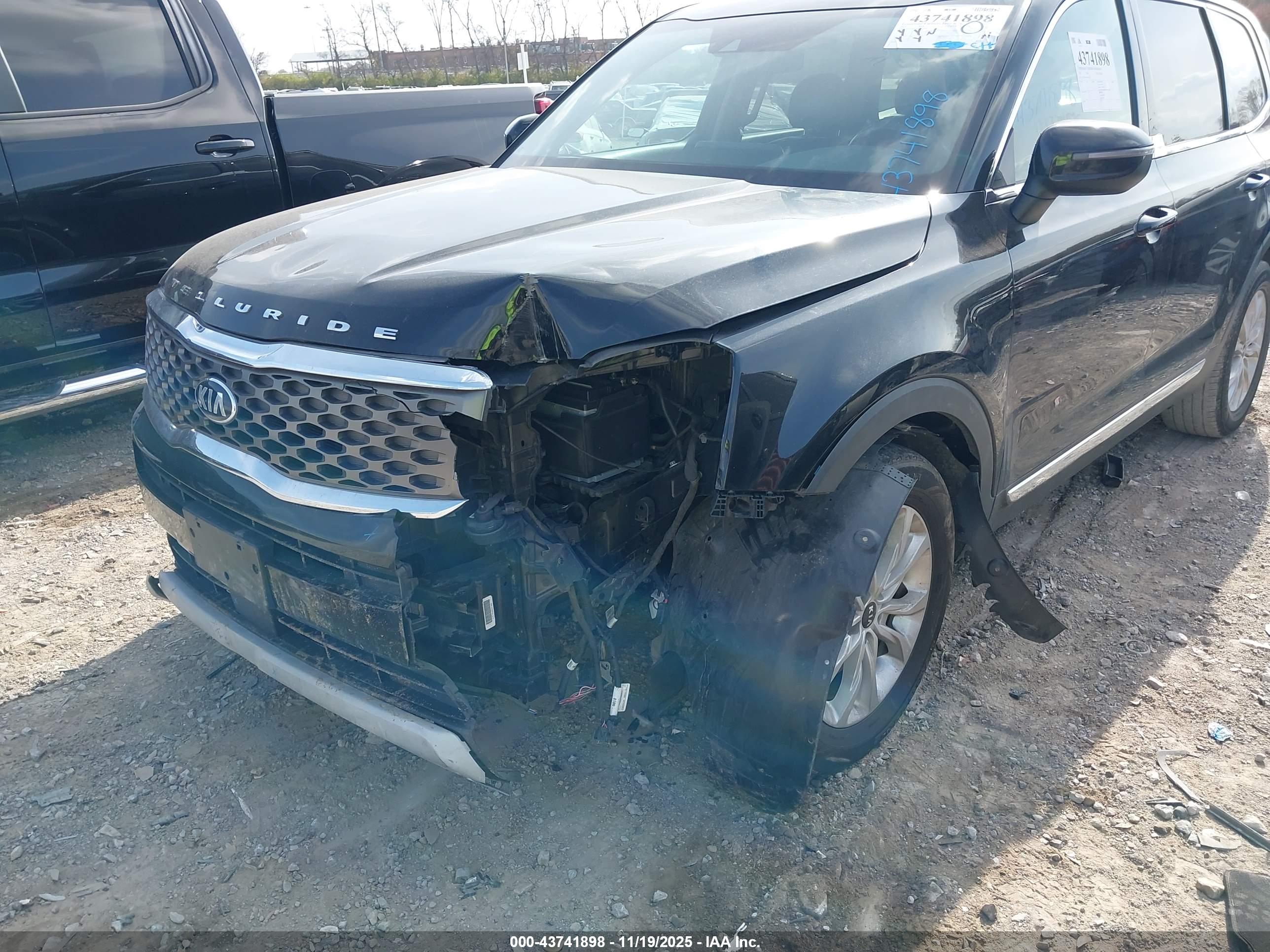 KIA TELLURIDE image 6