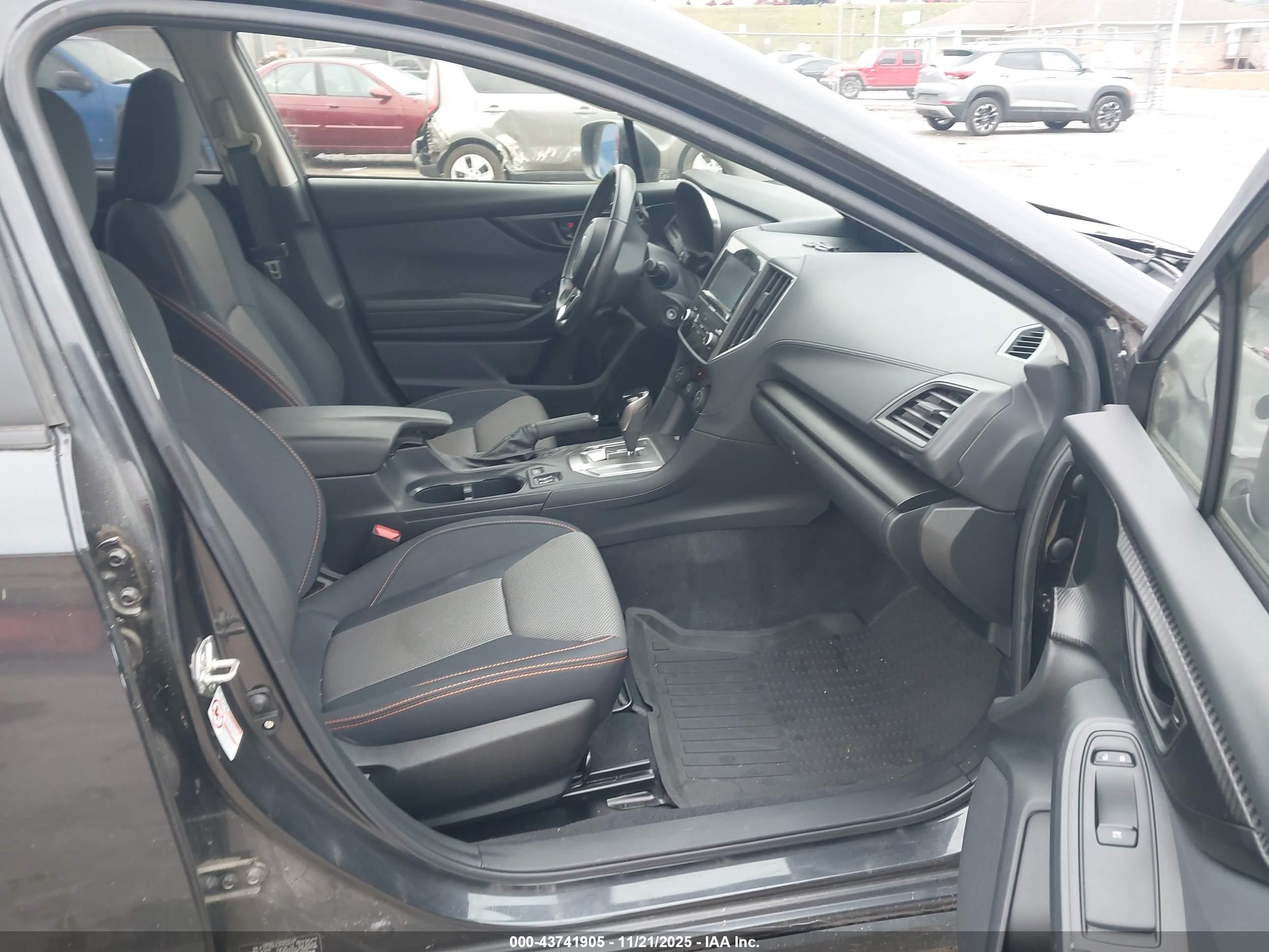 SUBARU CROSSTREK image 5