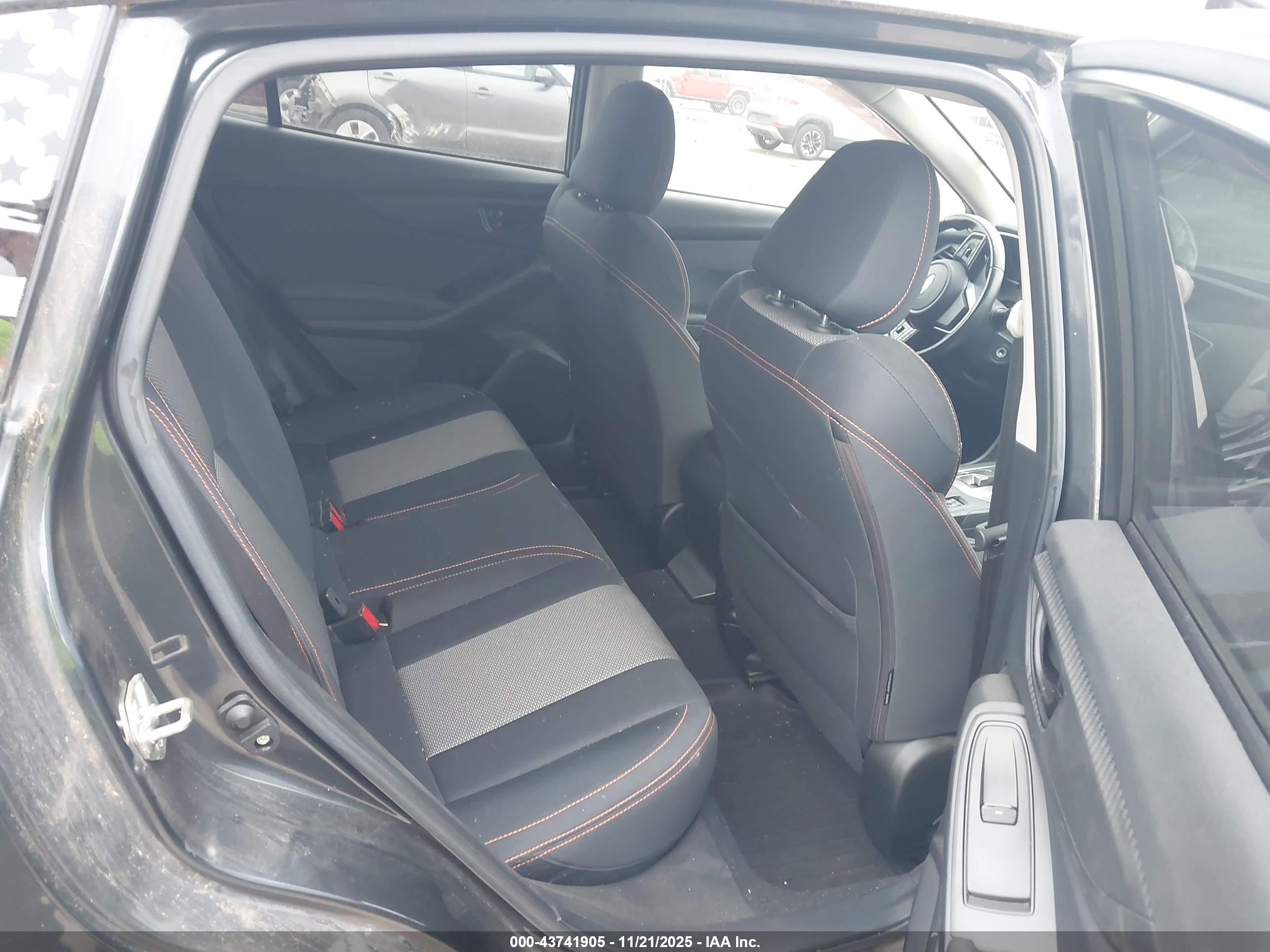 SUBARU CROSSTREK image 8