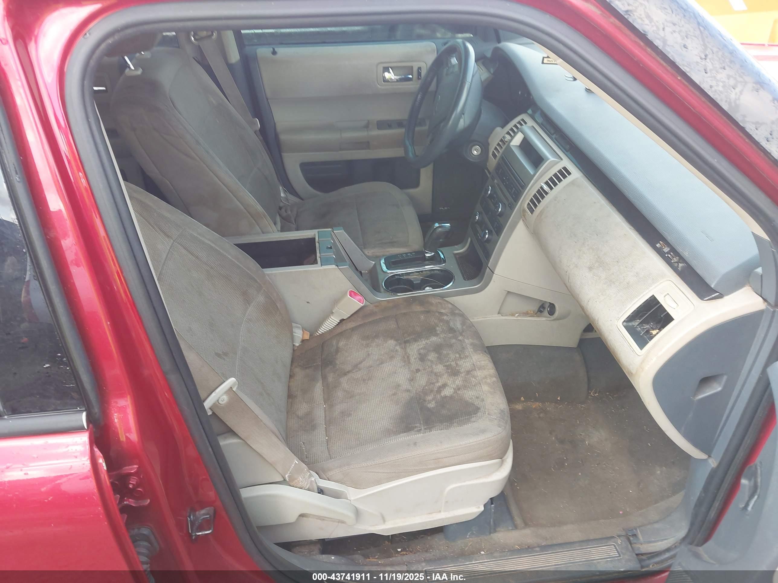 FORD FLEX image 5