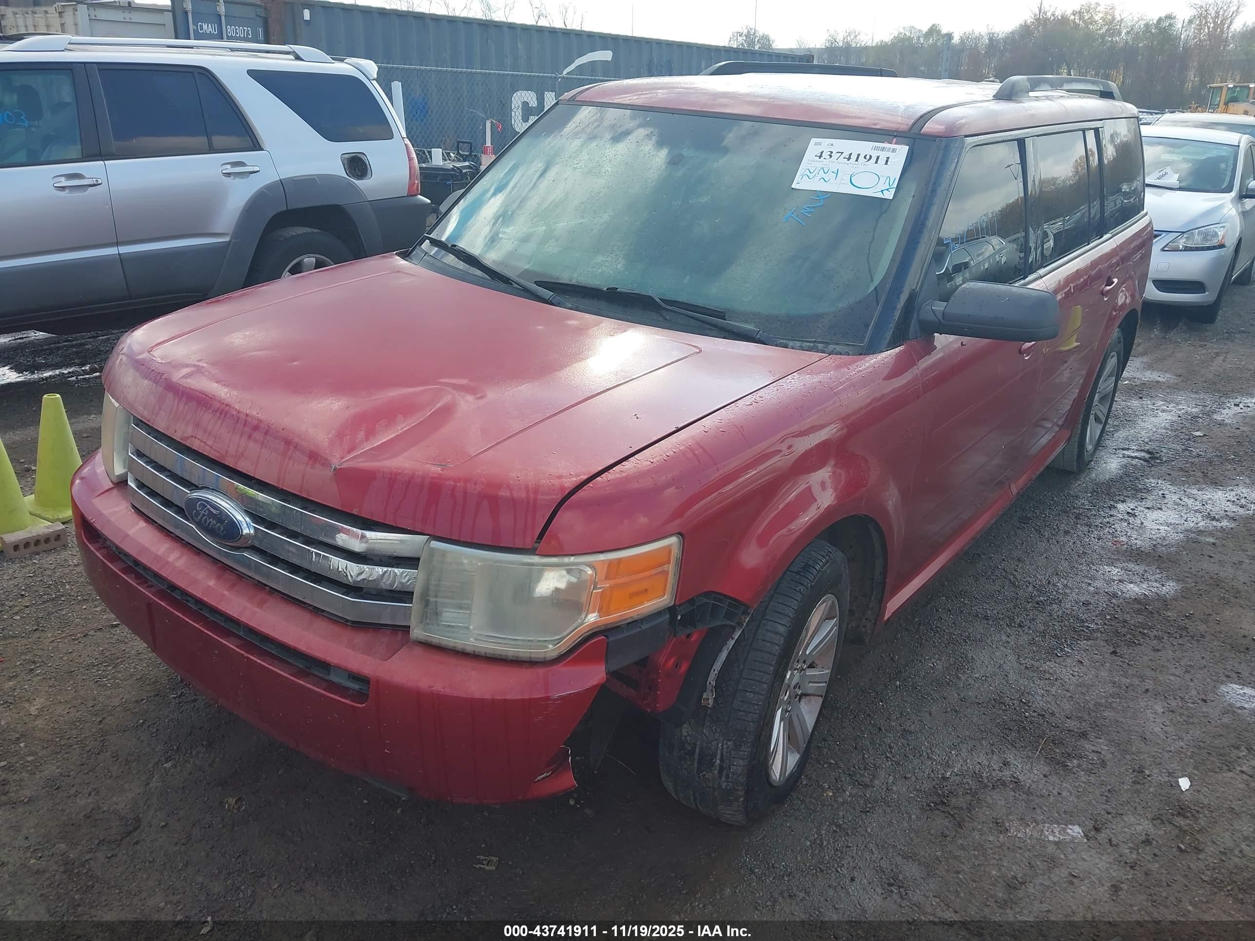 FORD FLEX image 6