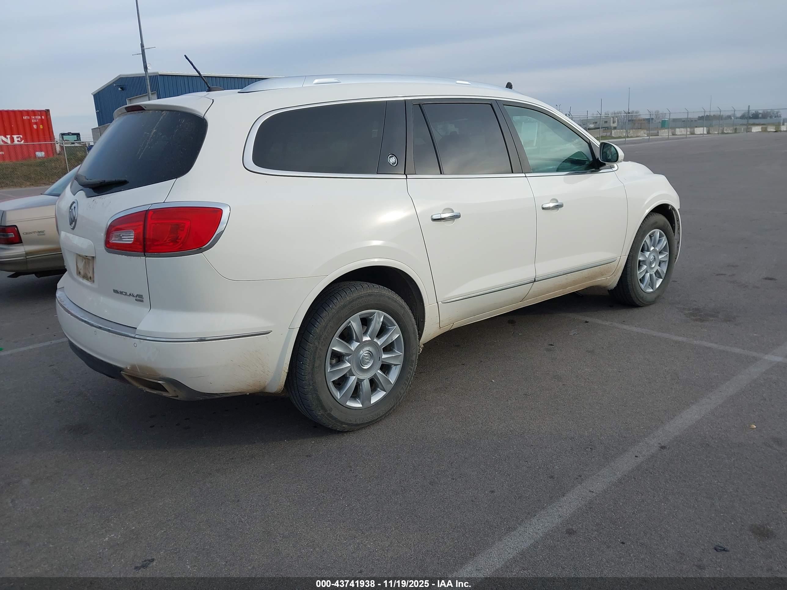 BUICK ENCLAVE image 4
