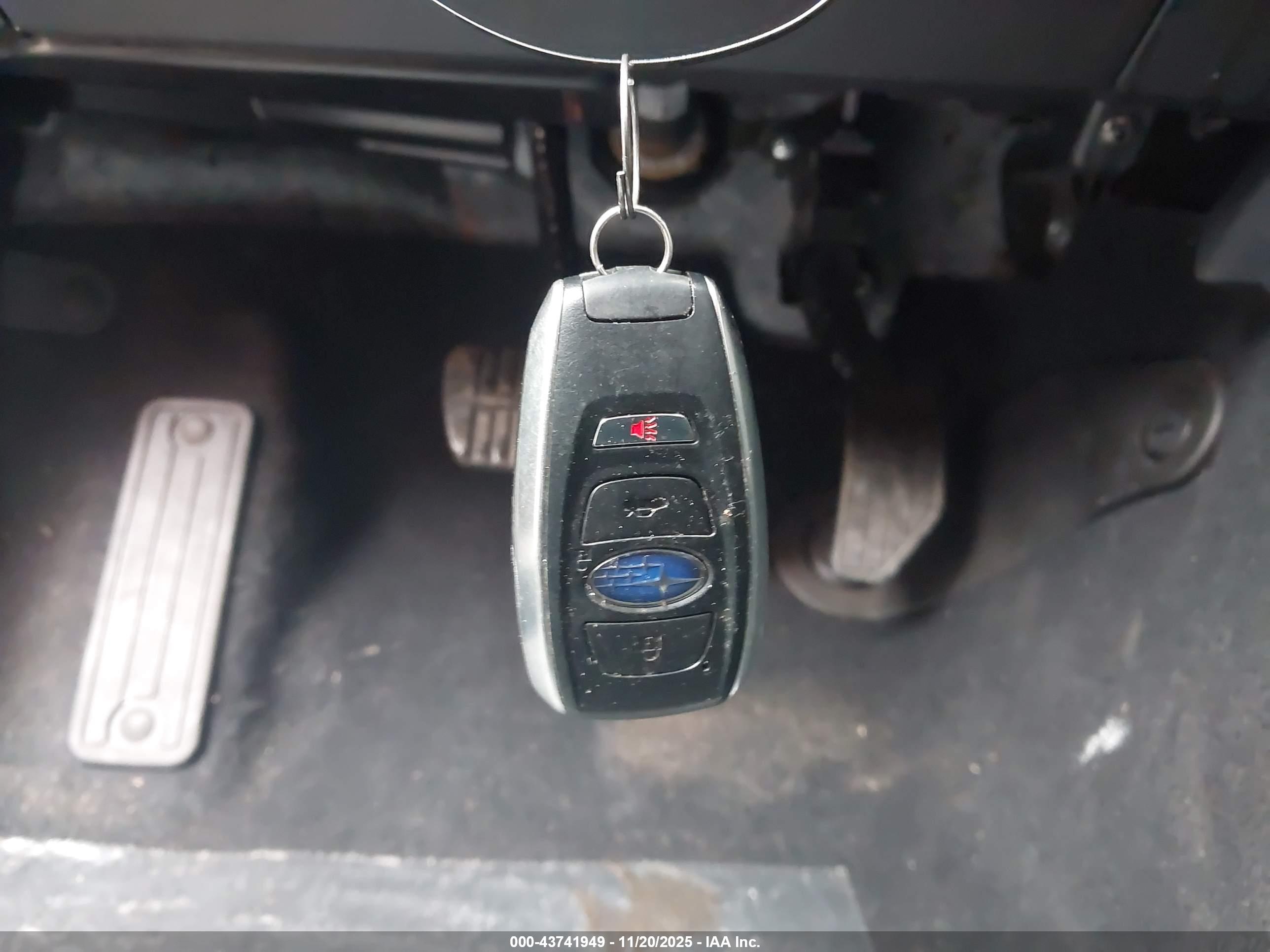 SUBARU OUTBACK image 11