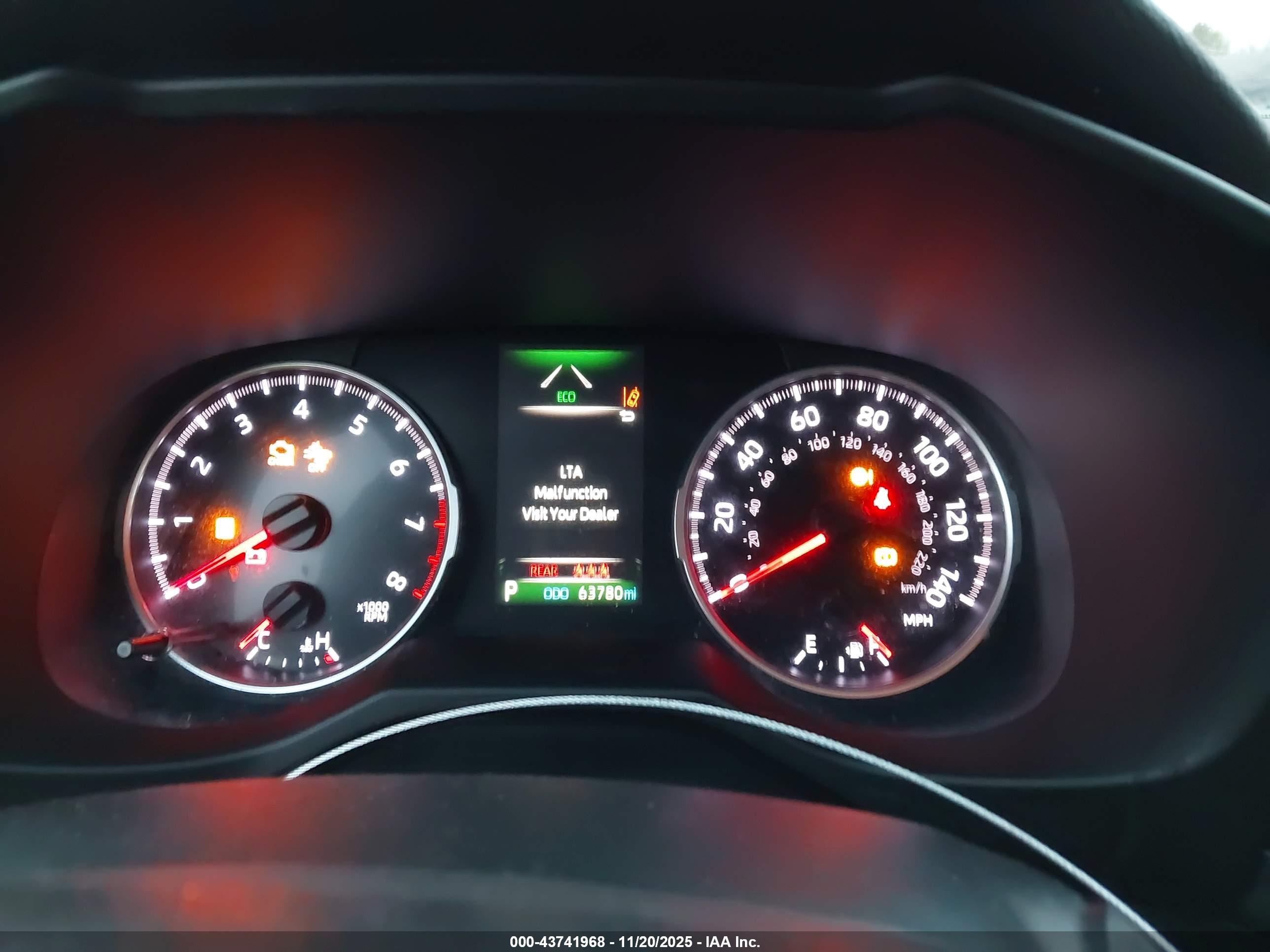 TOYOTA RAV4 image 7