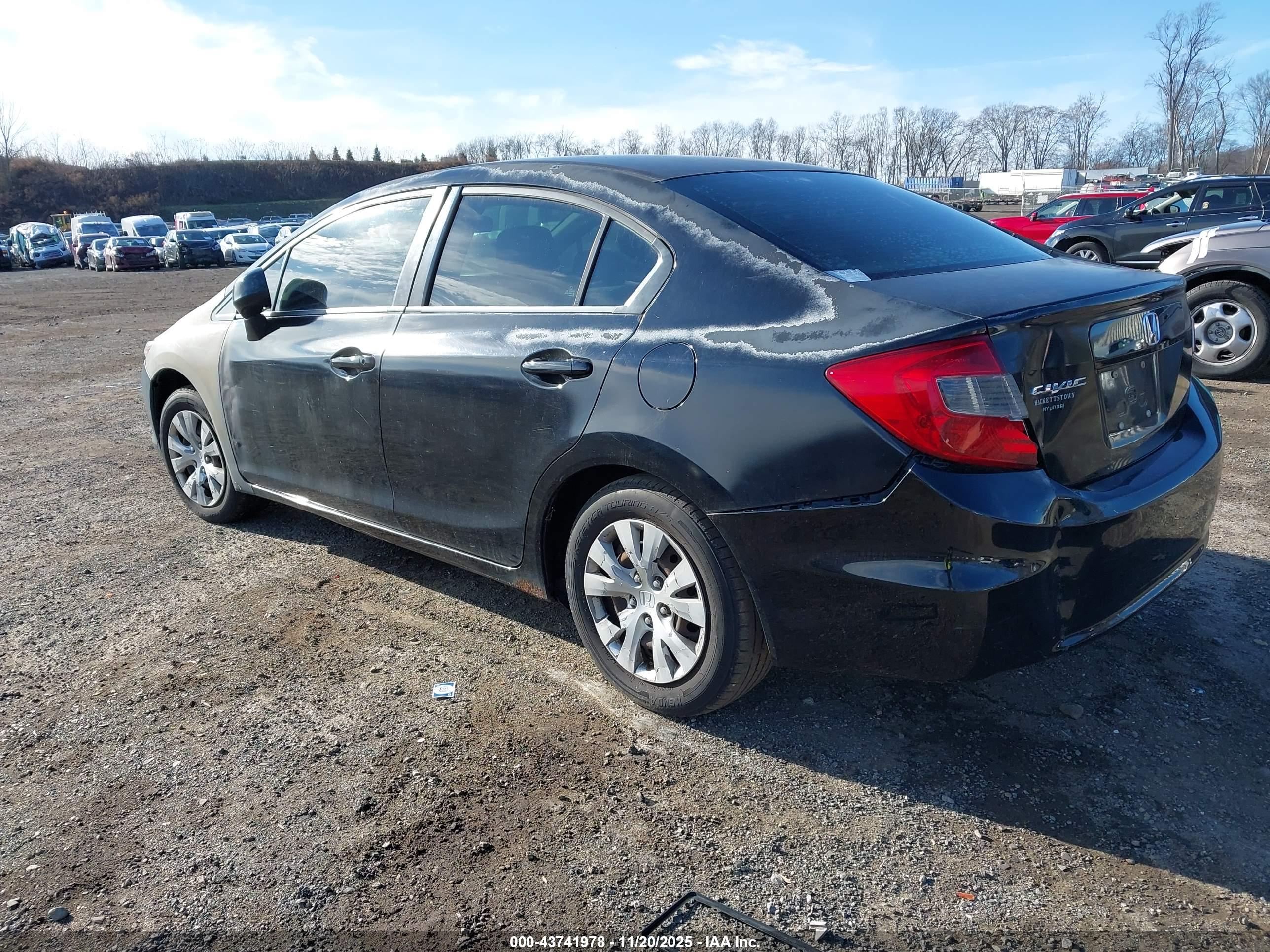 HONDA CIVIC image 3