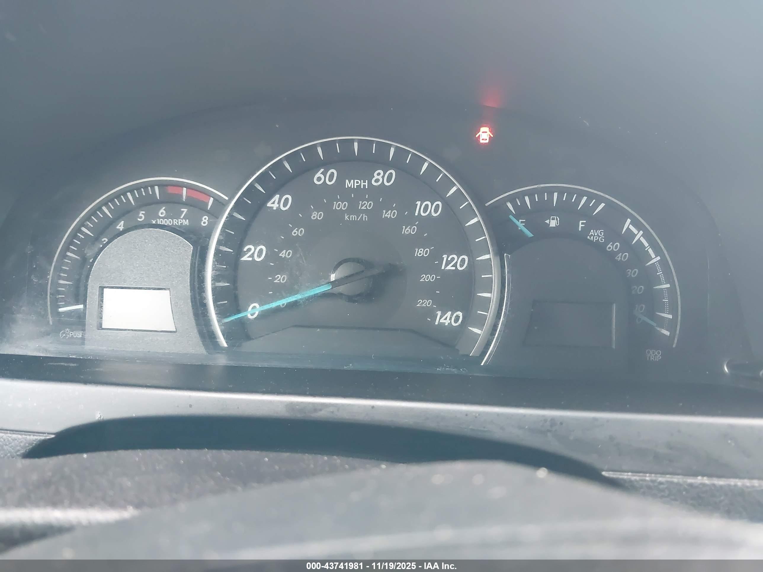 TOYOTA CAMRY image 7