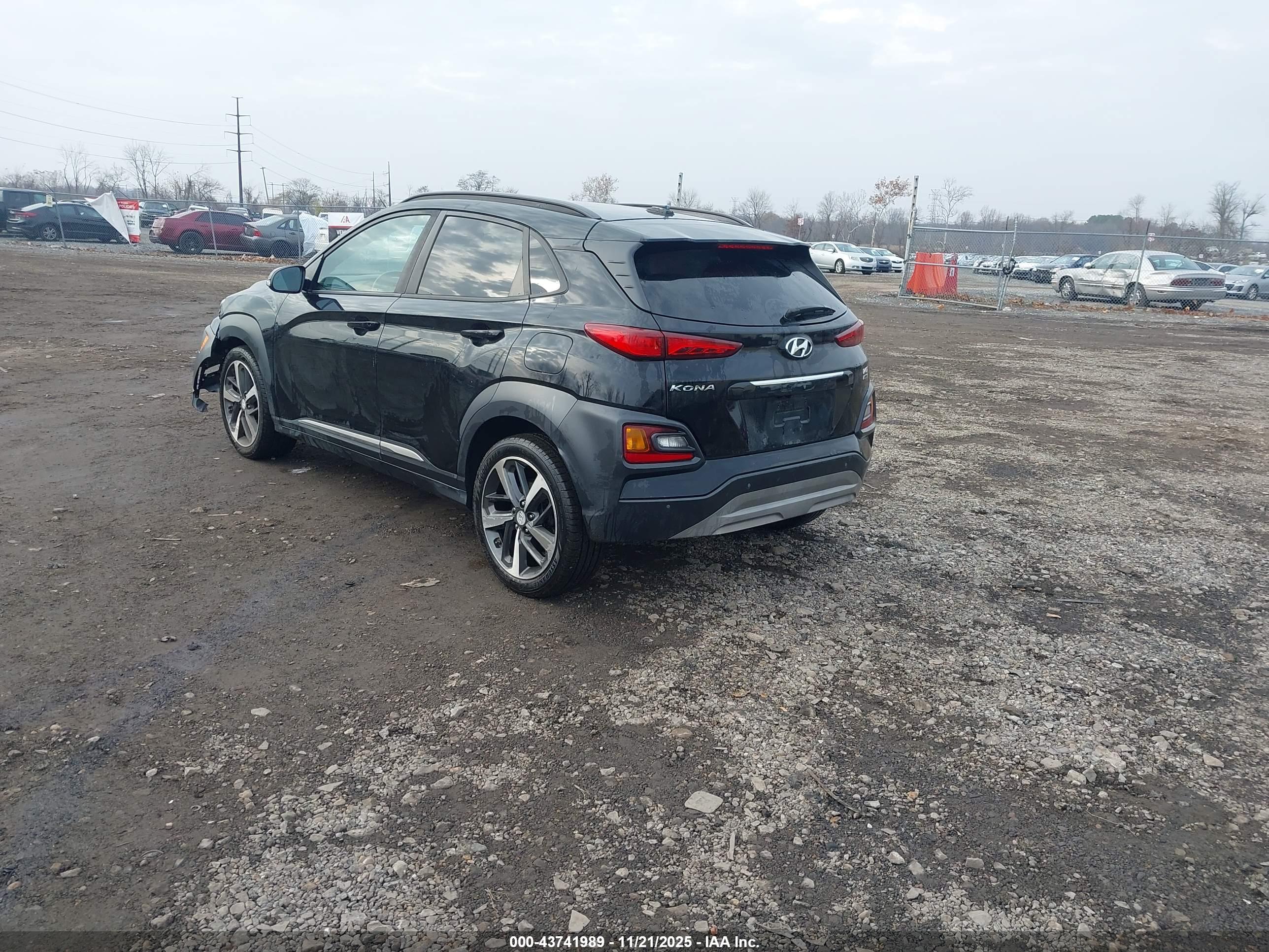 HYUNDAI KONA image 3