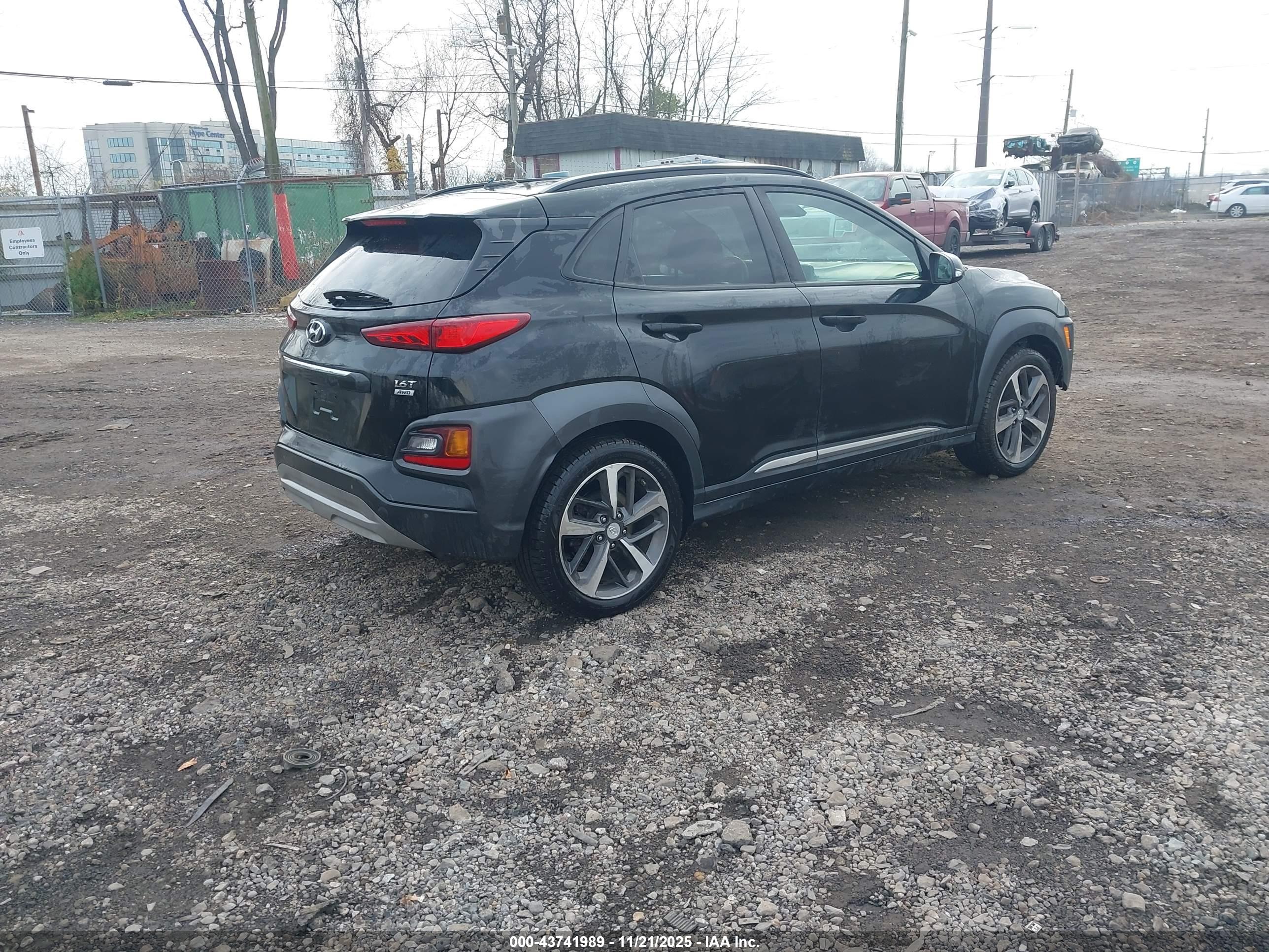 HYUNDAI KONA image 4