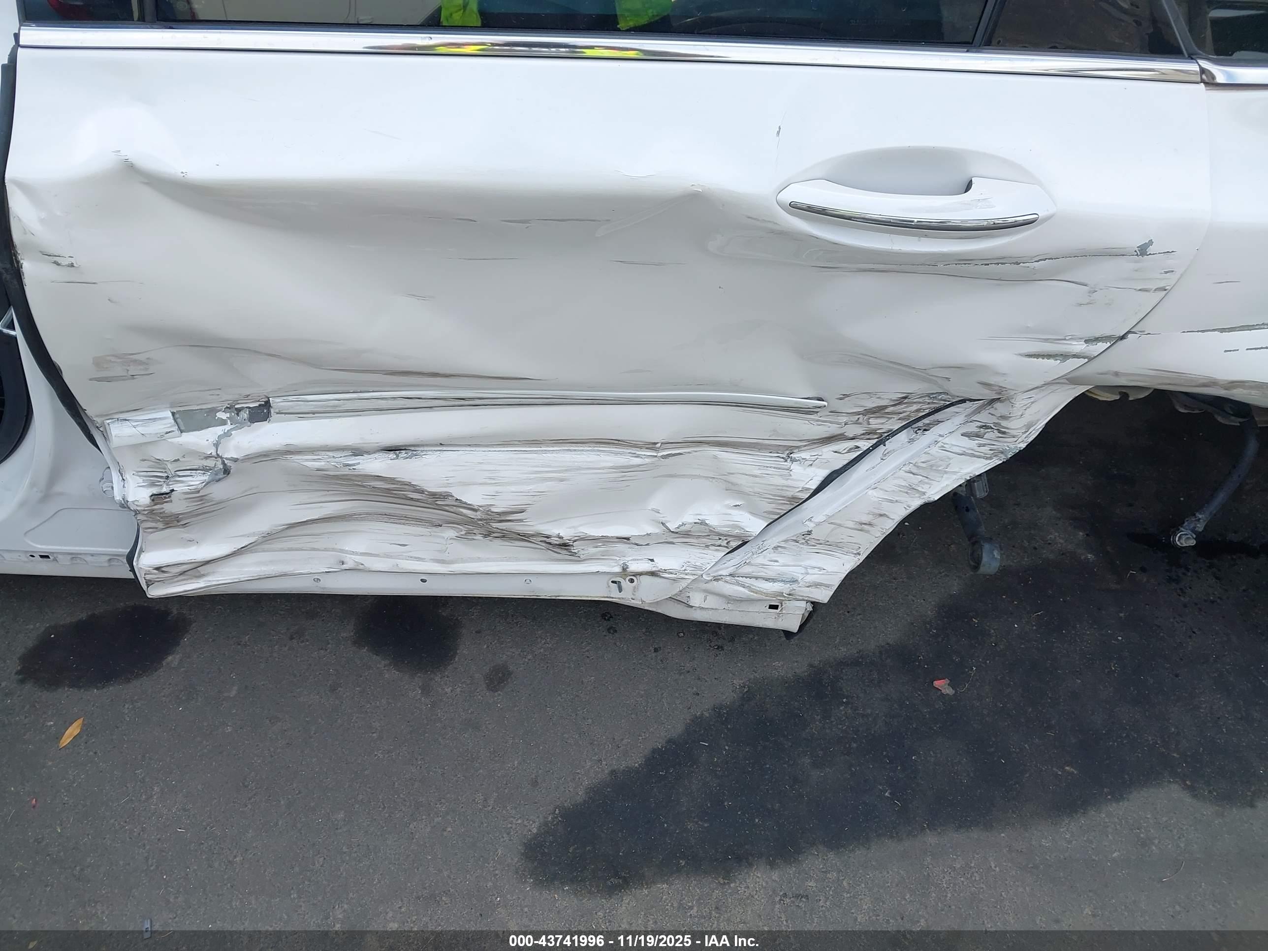 LINCOLN MKZ image 6