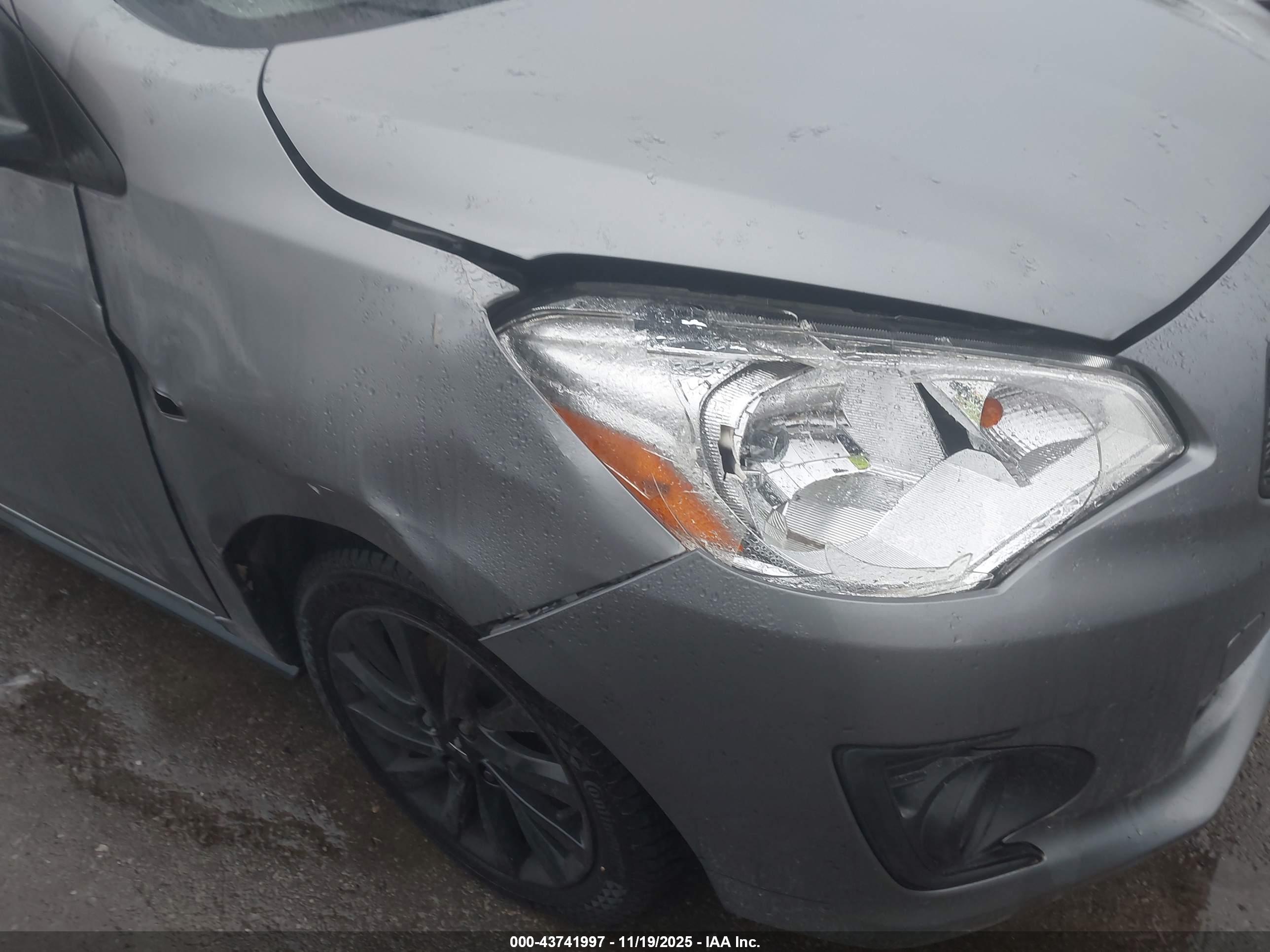 MITSUBISHI MIRAGE image 6