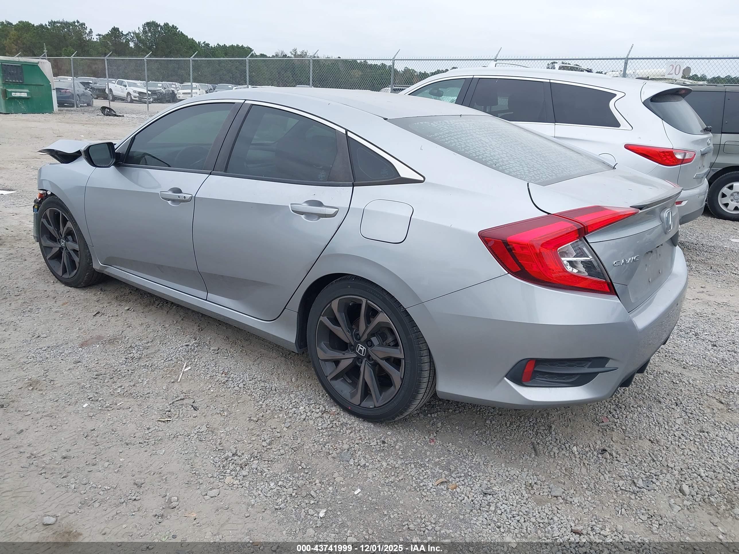 HONDA CIVIC image 3
