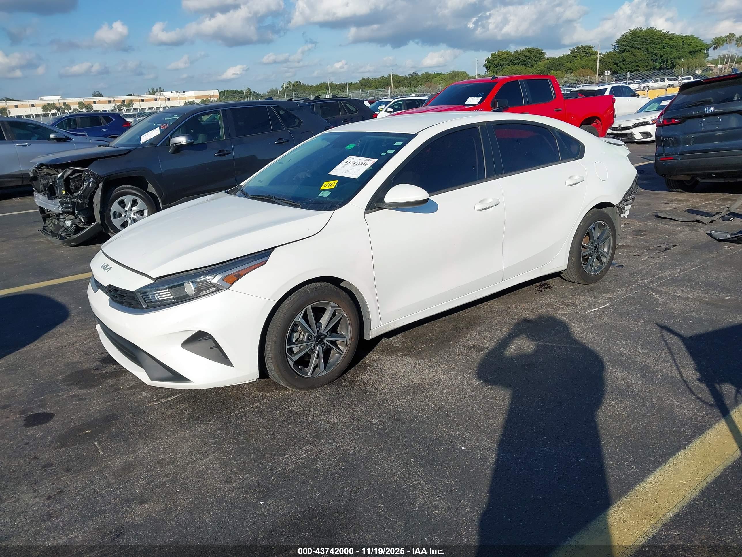KIA FORTE image 2