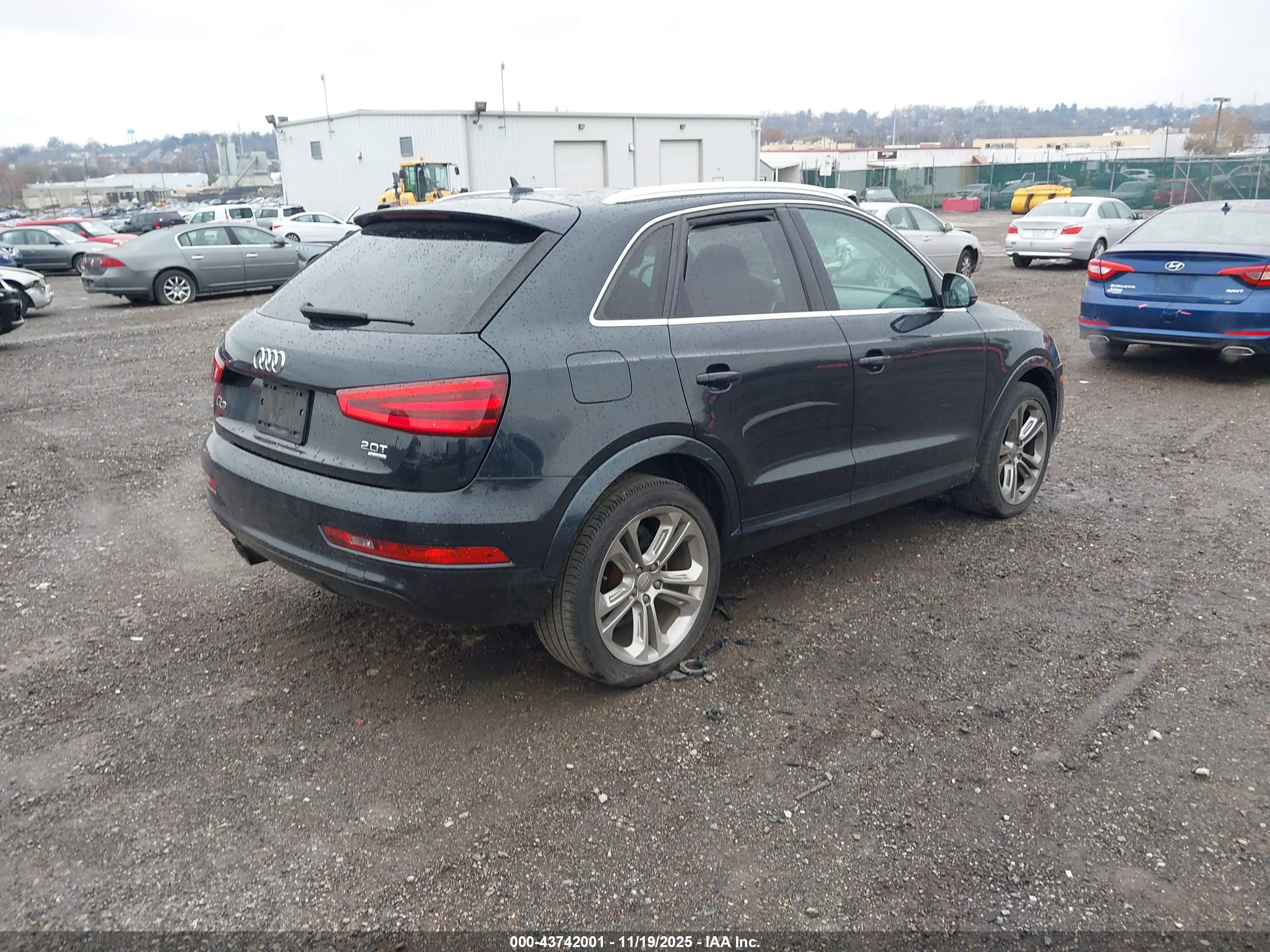 AUDI Q3 image 4