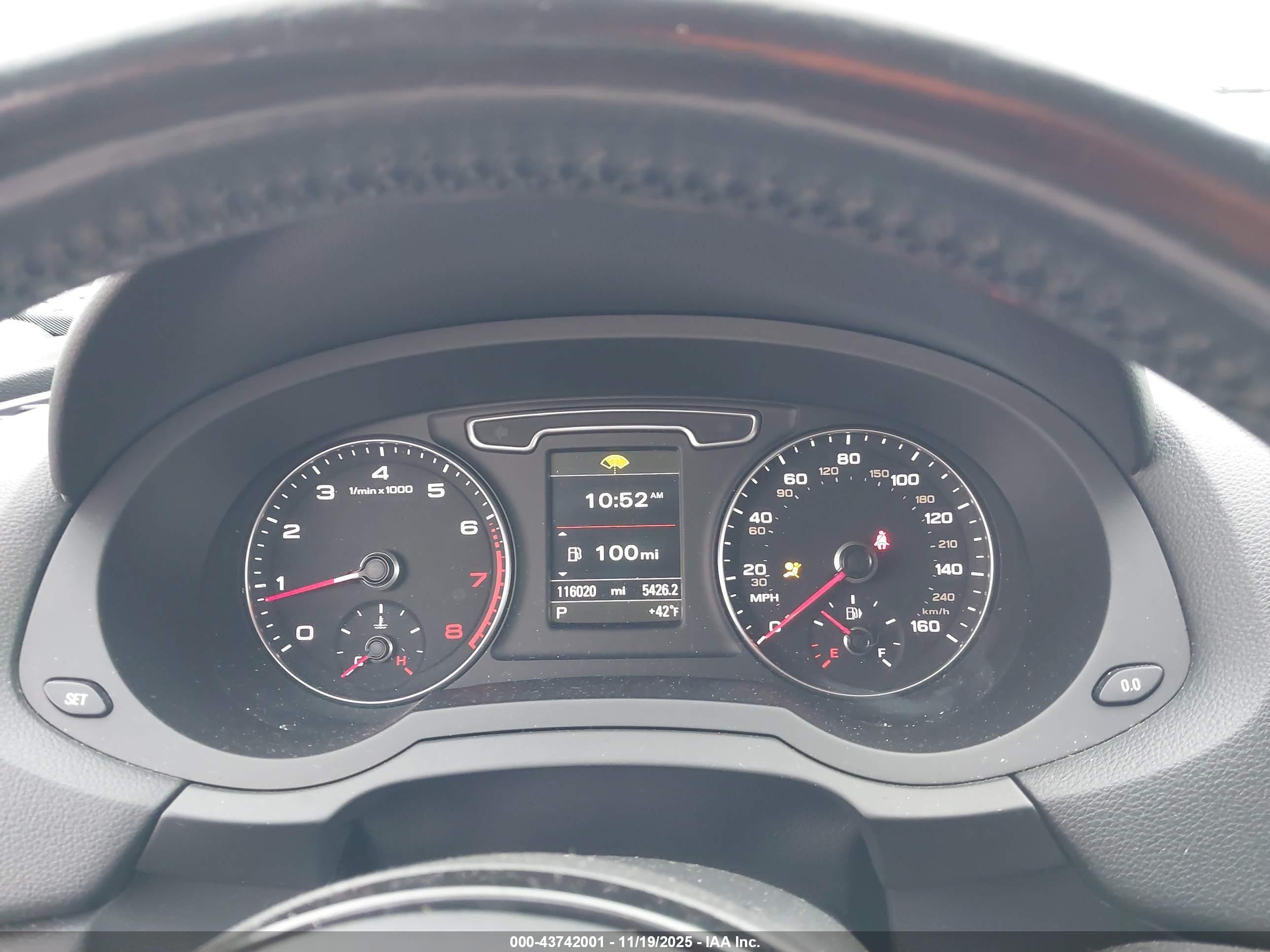 AUDI Q3 image 7