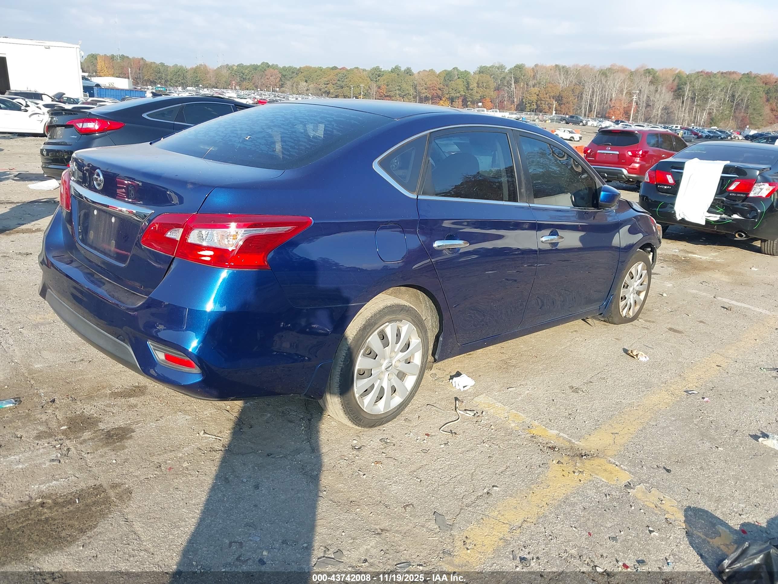 NISSAN SENTRA image 4