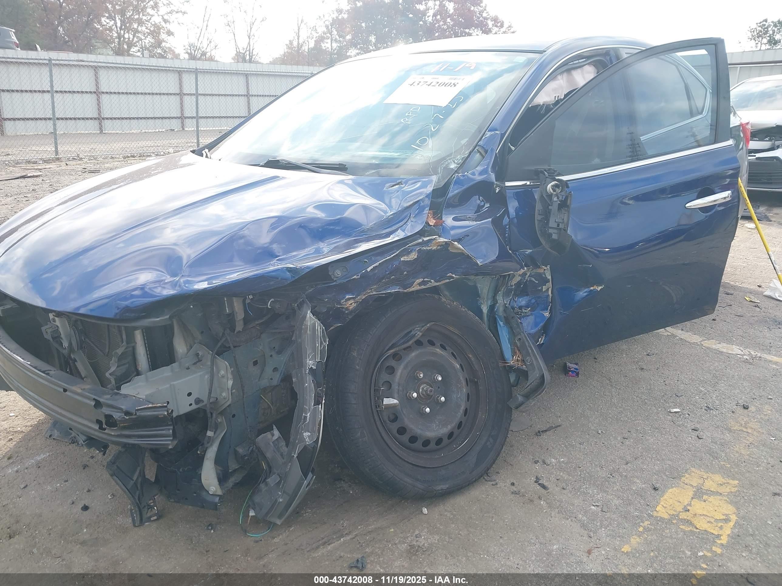 NISSAN SENTRA image 6