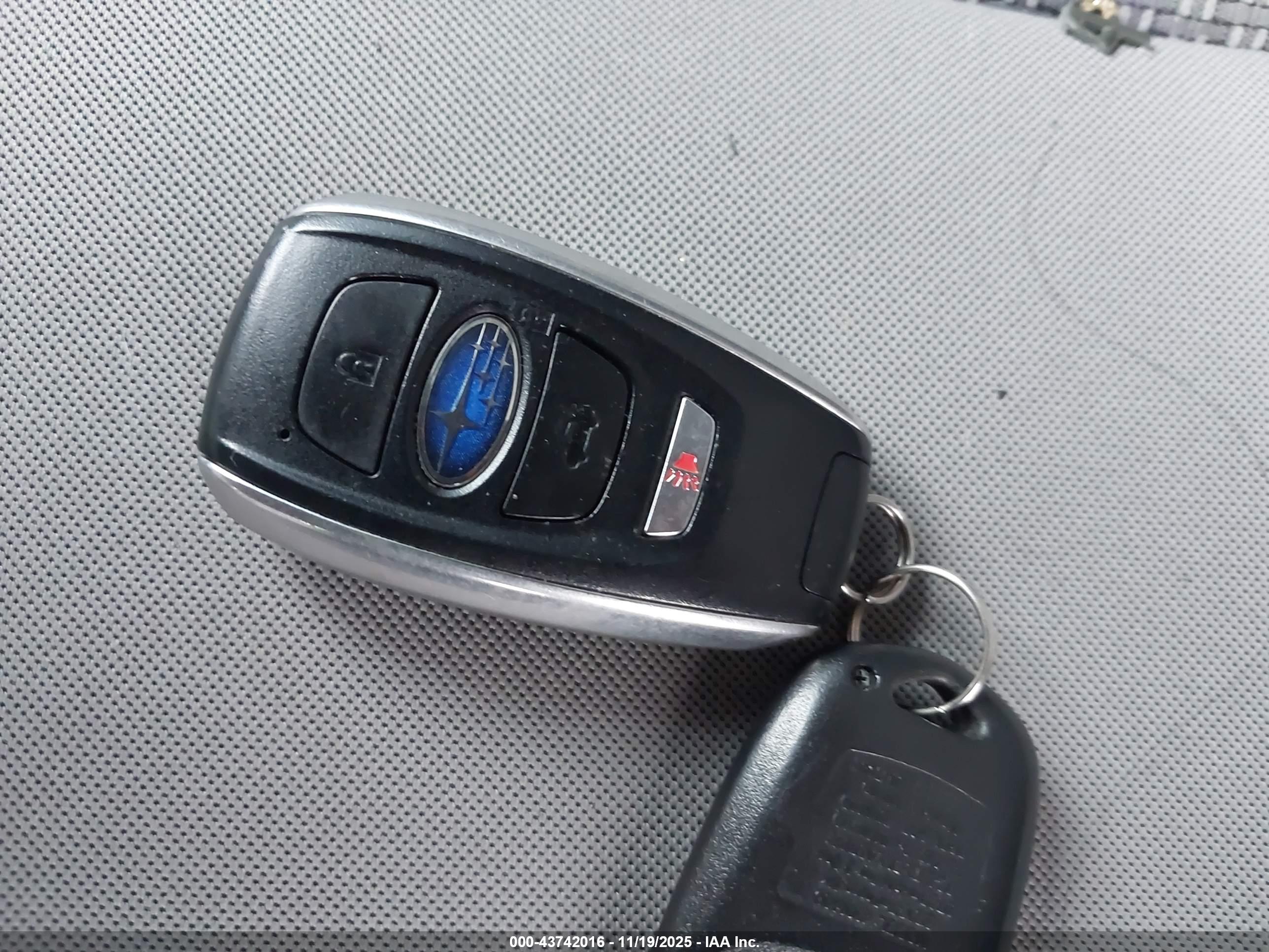 SUBARU OUTBACK image 11