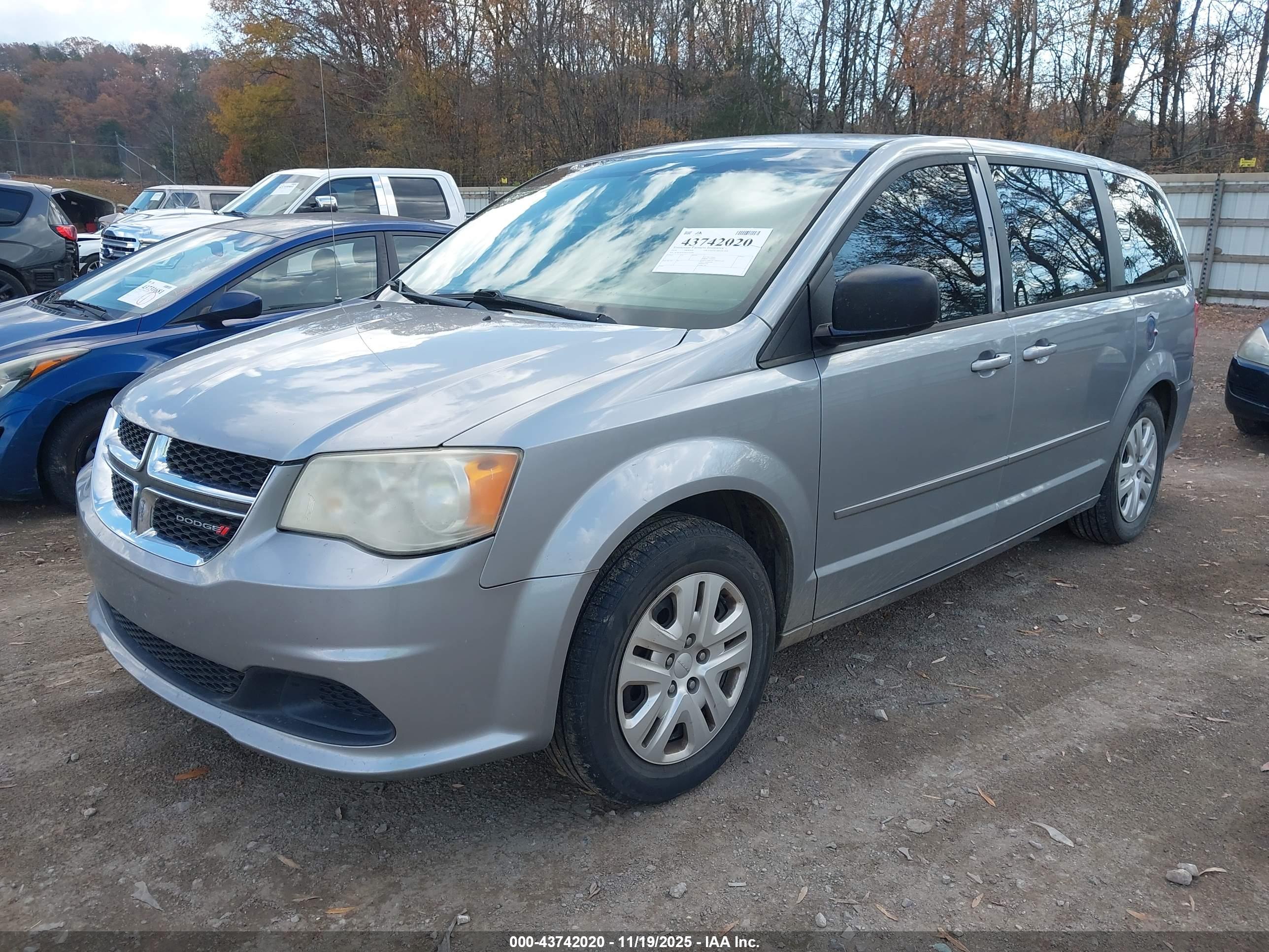 DODGE GRAND image 2