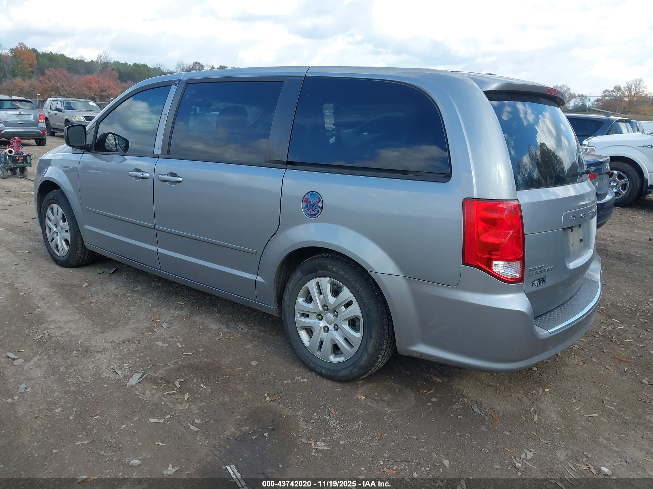 DODGE GRAND image 3