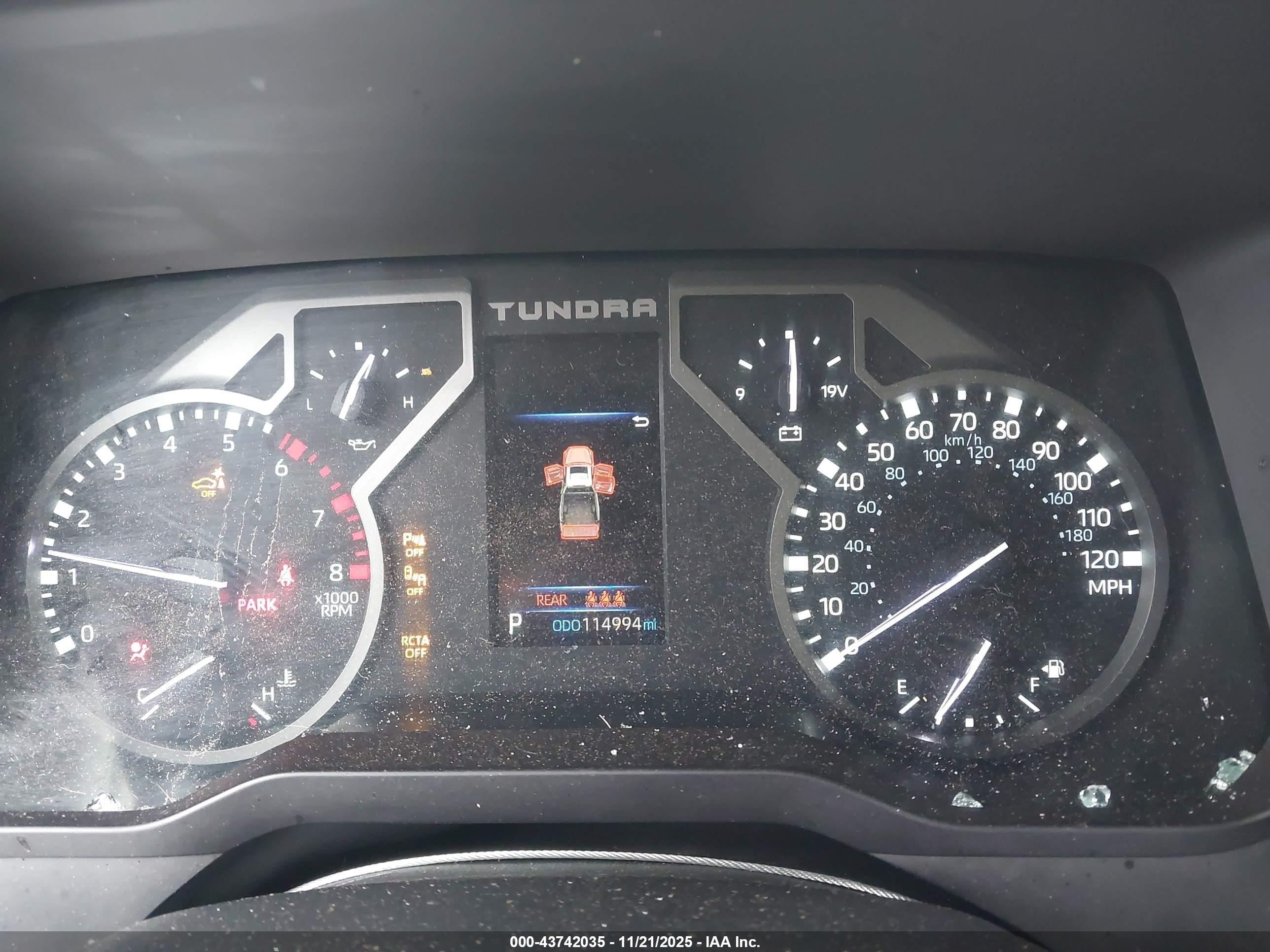 TOYOTA TUNDRA image 7