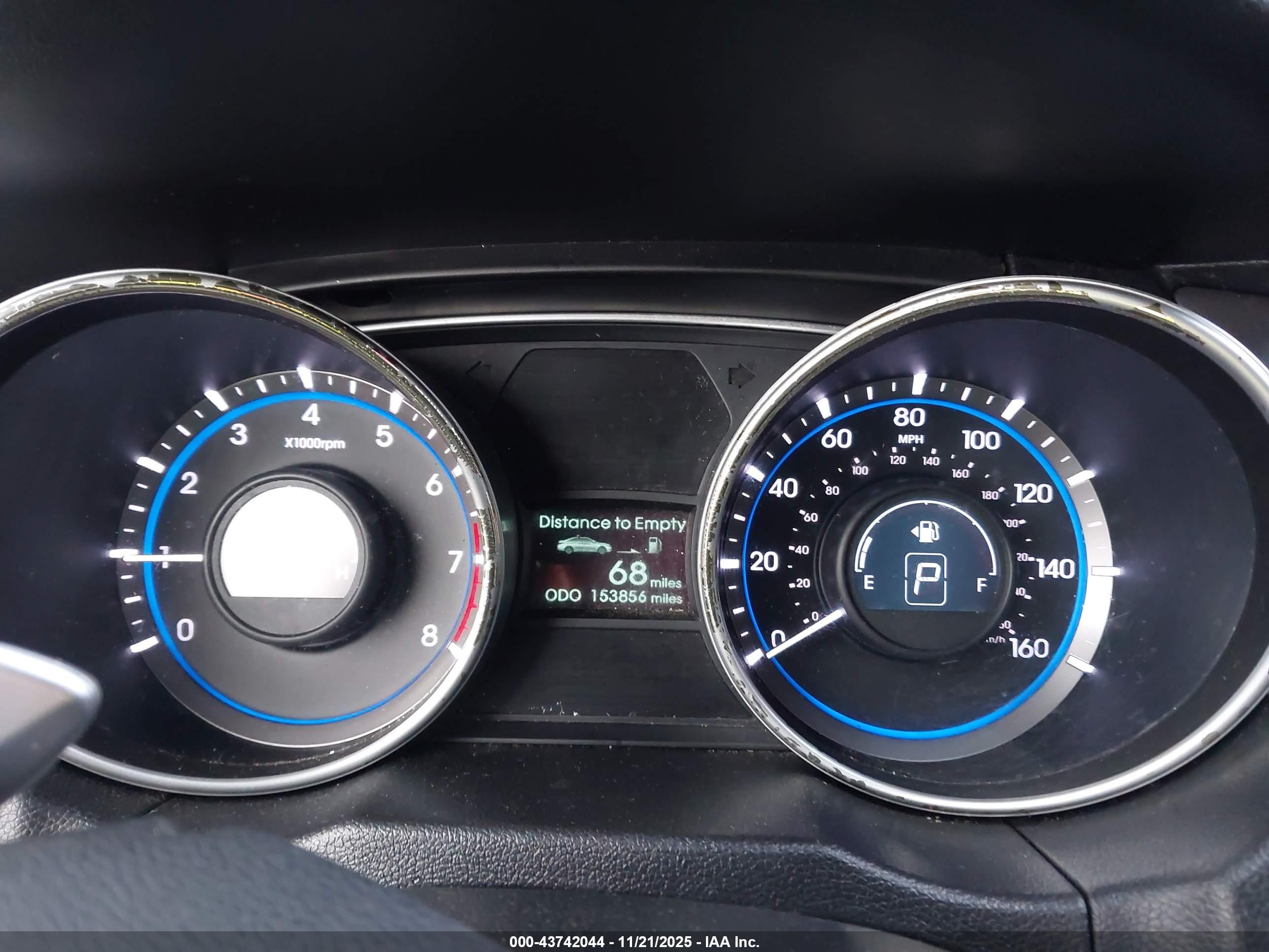 HYUNDAI SONATA image 7
