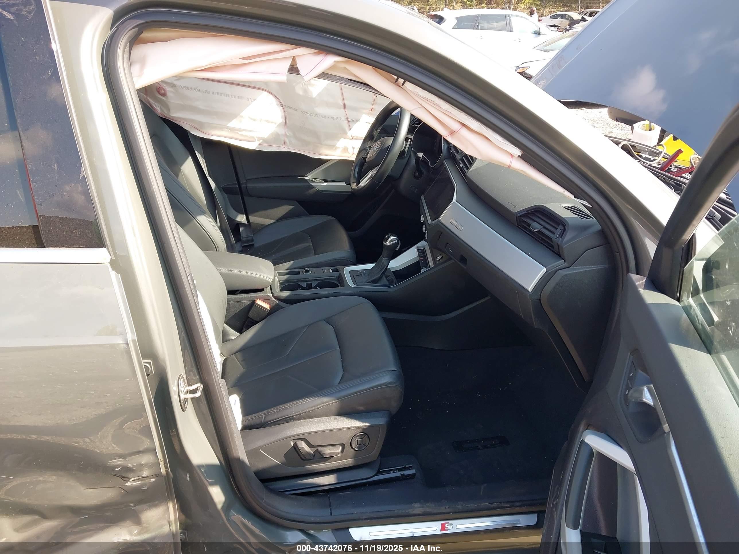 AUDI Q3 image 5