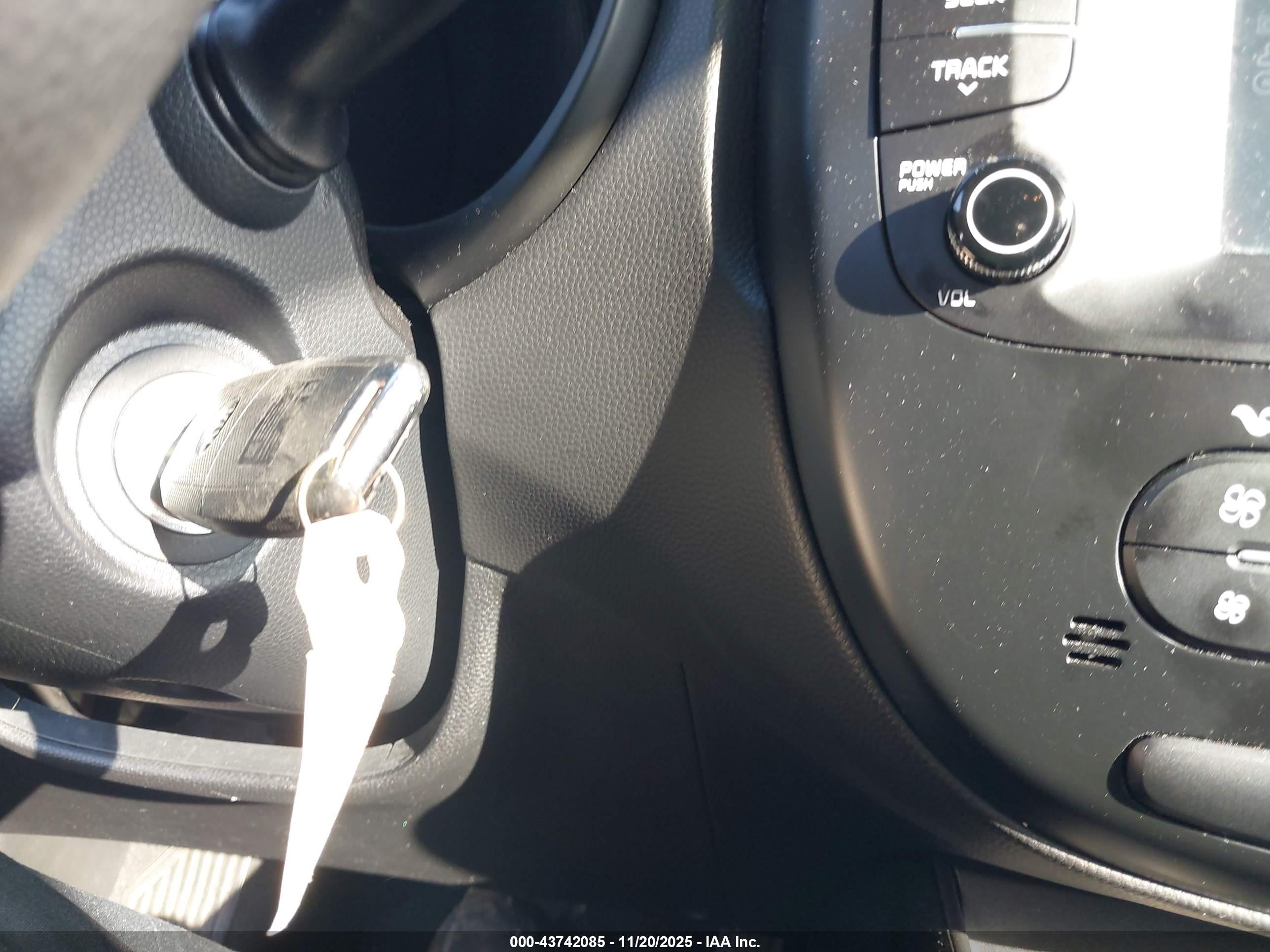 KIA SOUL image 11