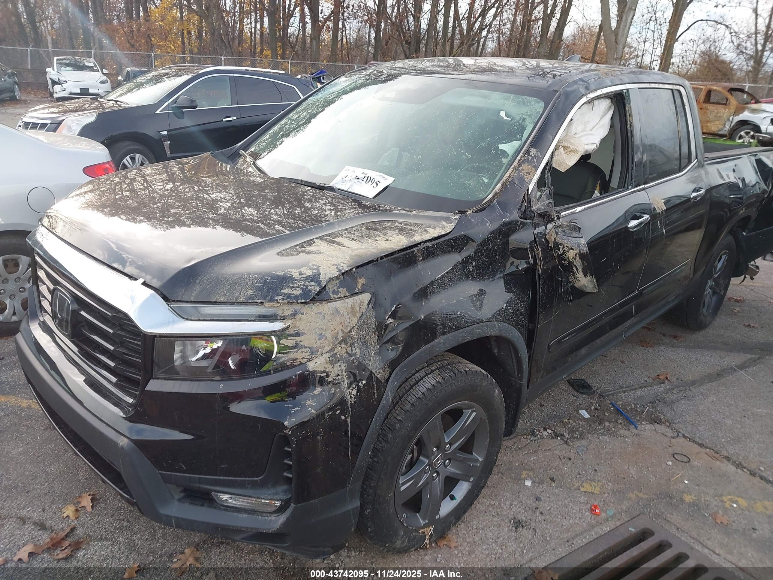 HONDA RIDGELINE image 2