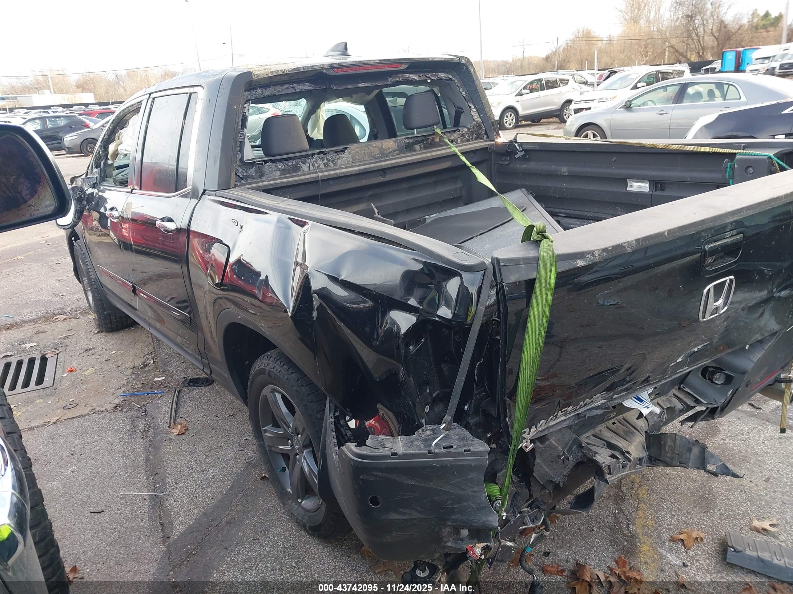 HONDA RIDGELINE image 3