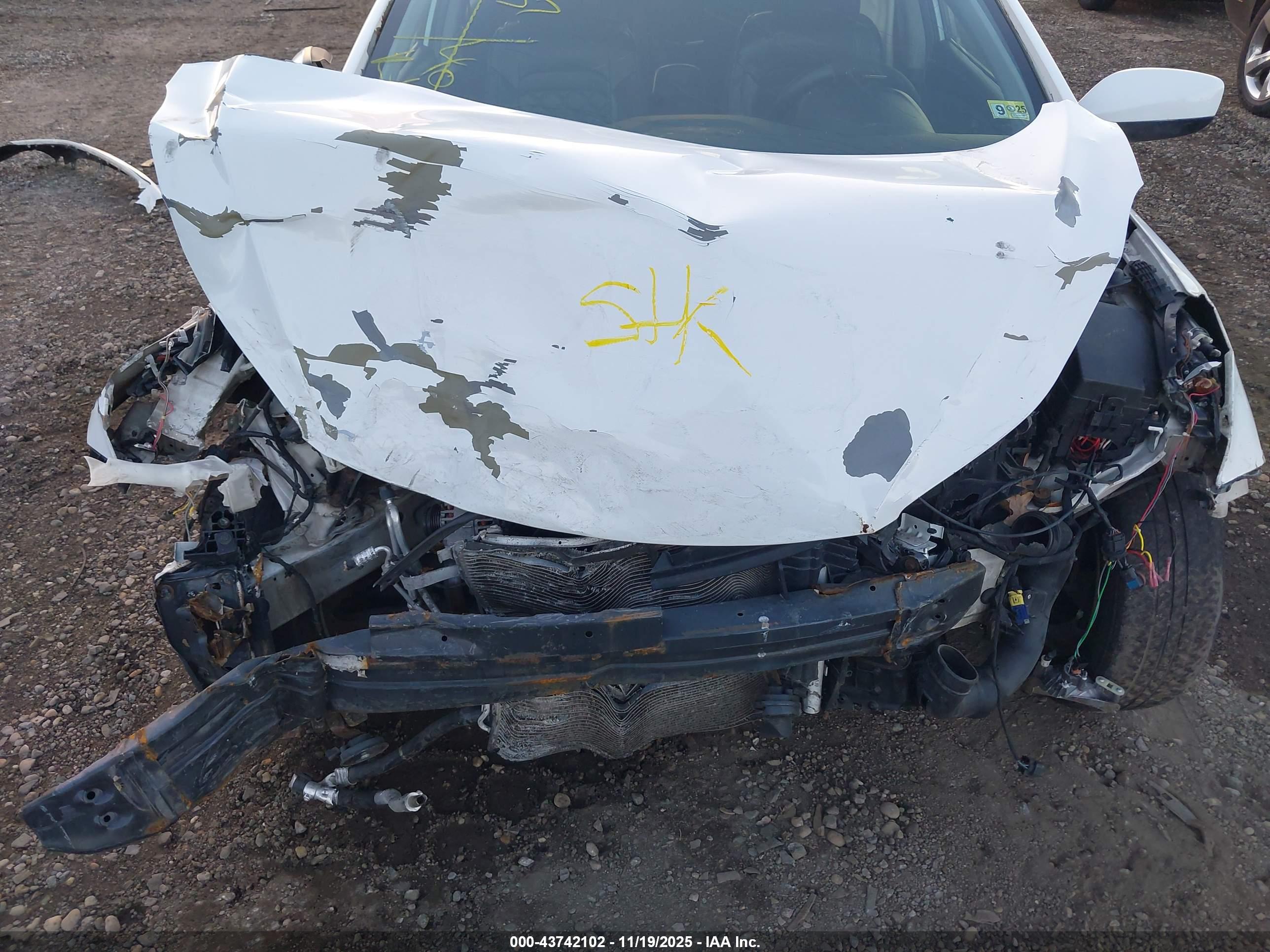 HYUNDAI ELANTRA image 10