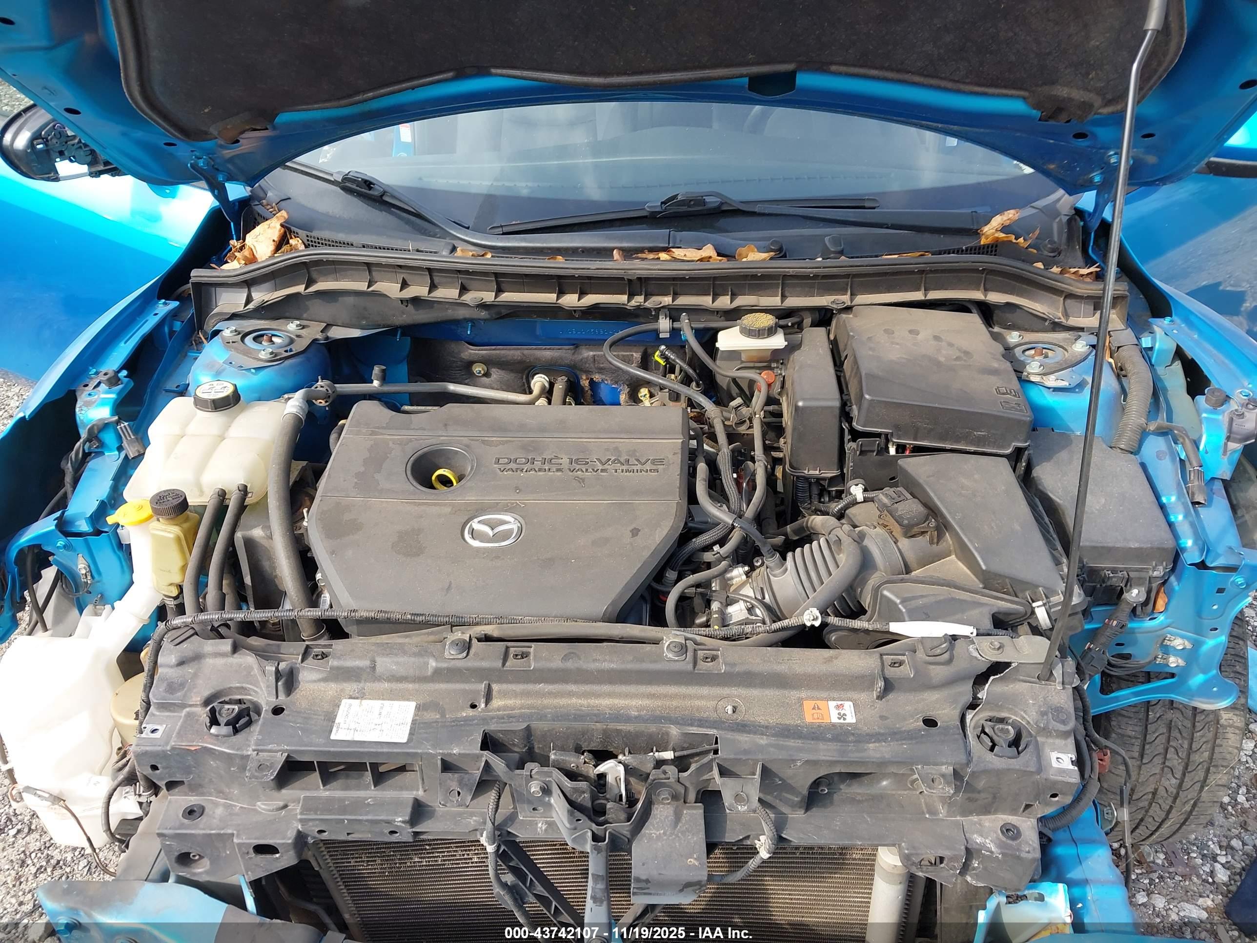 MAZDA MAZDA3 image 10