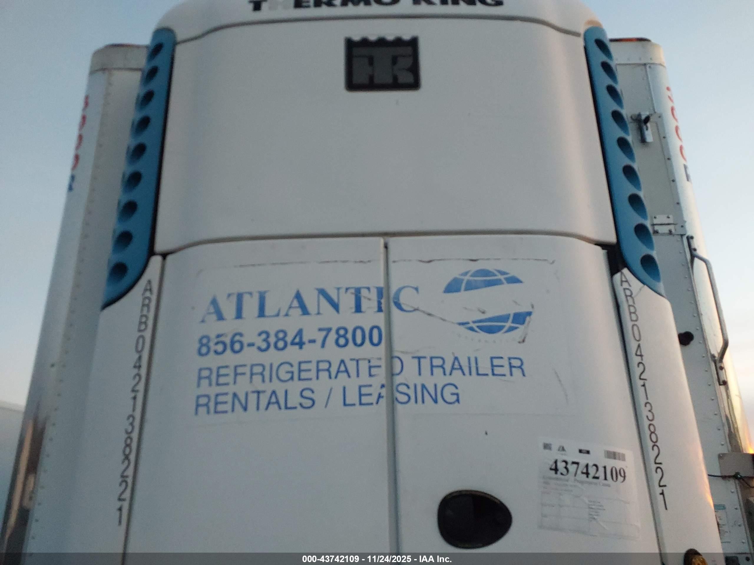 UTILITY TRAILER image 8