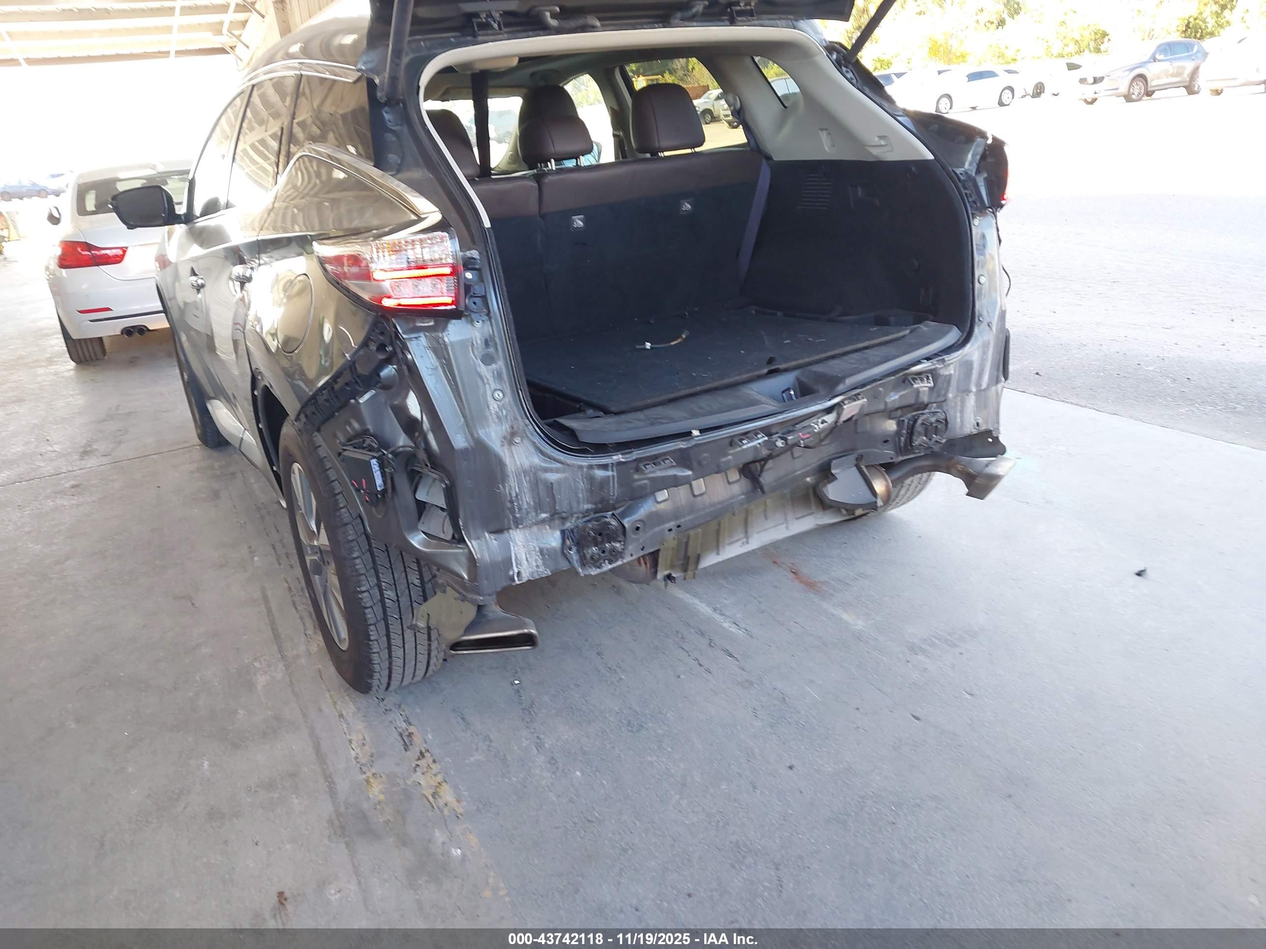 NISSAN MURANO image 6