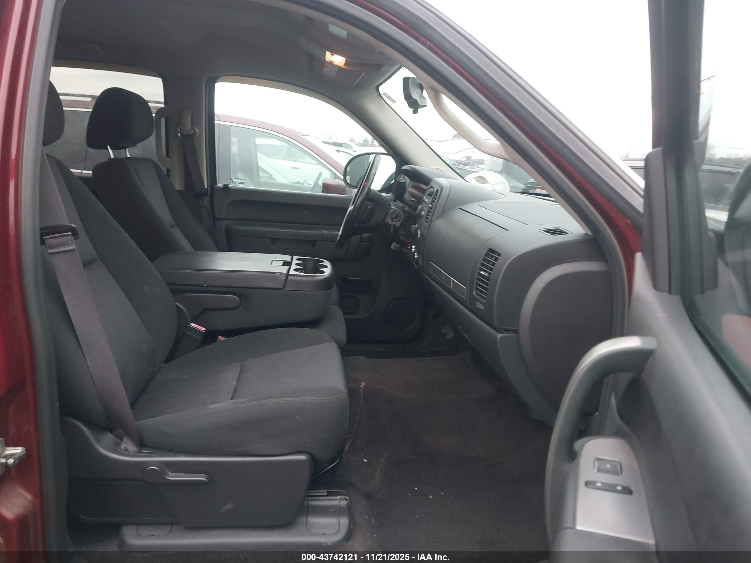 GMC SIERRA image 5