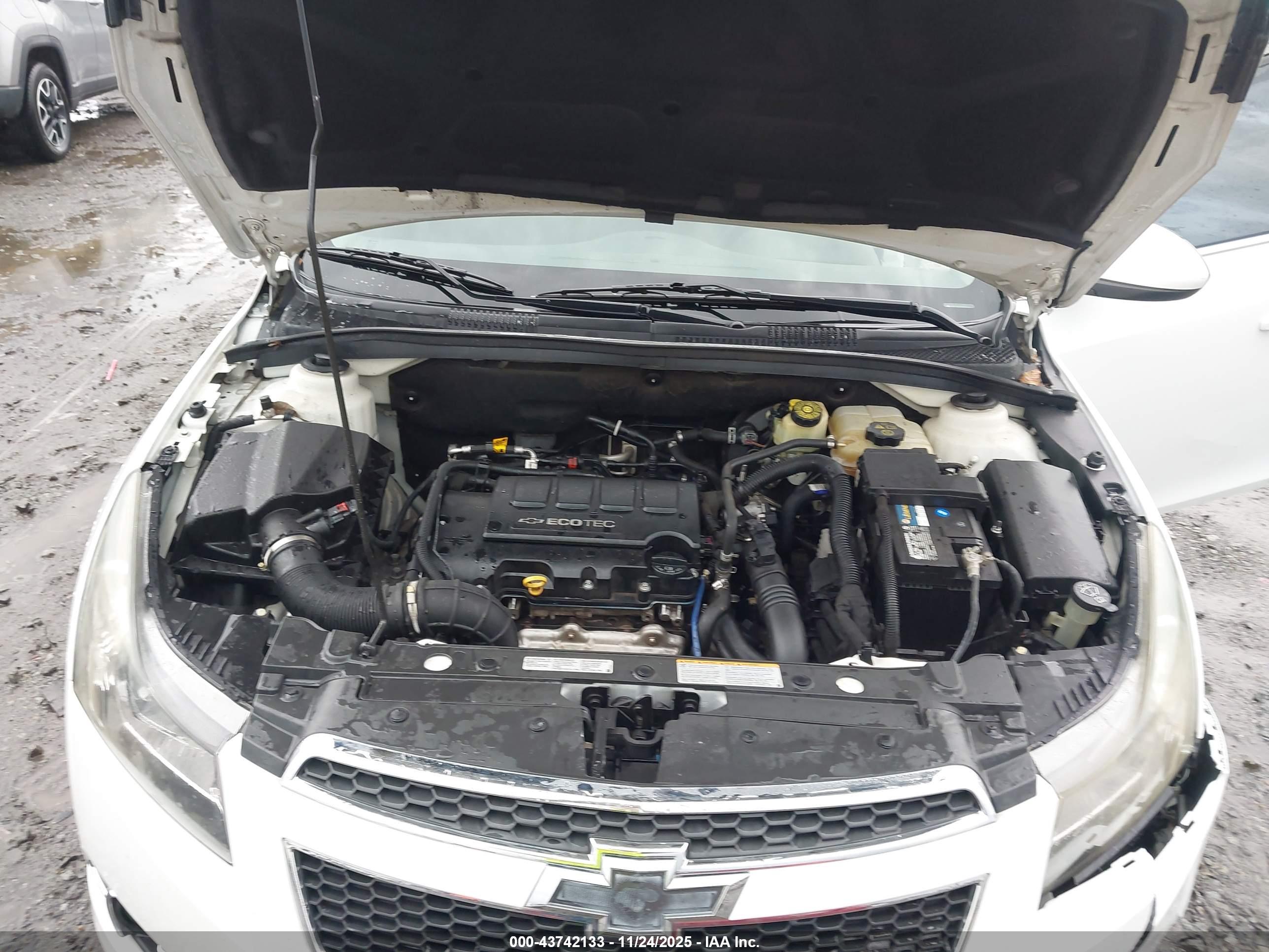 CHEVROLET CRUZE image 10