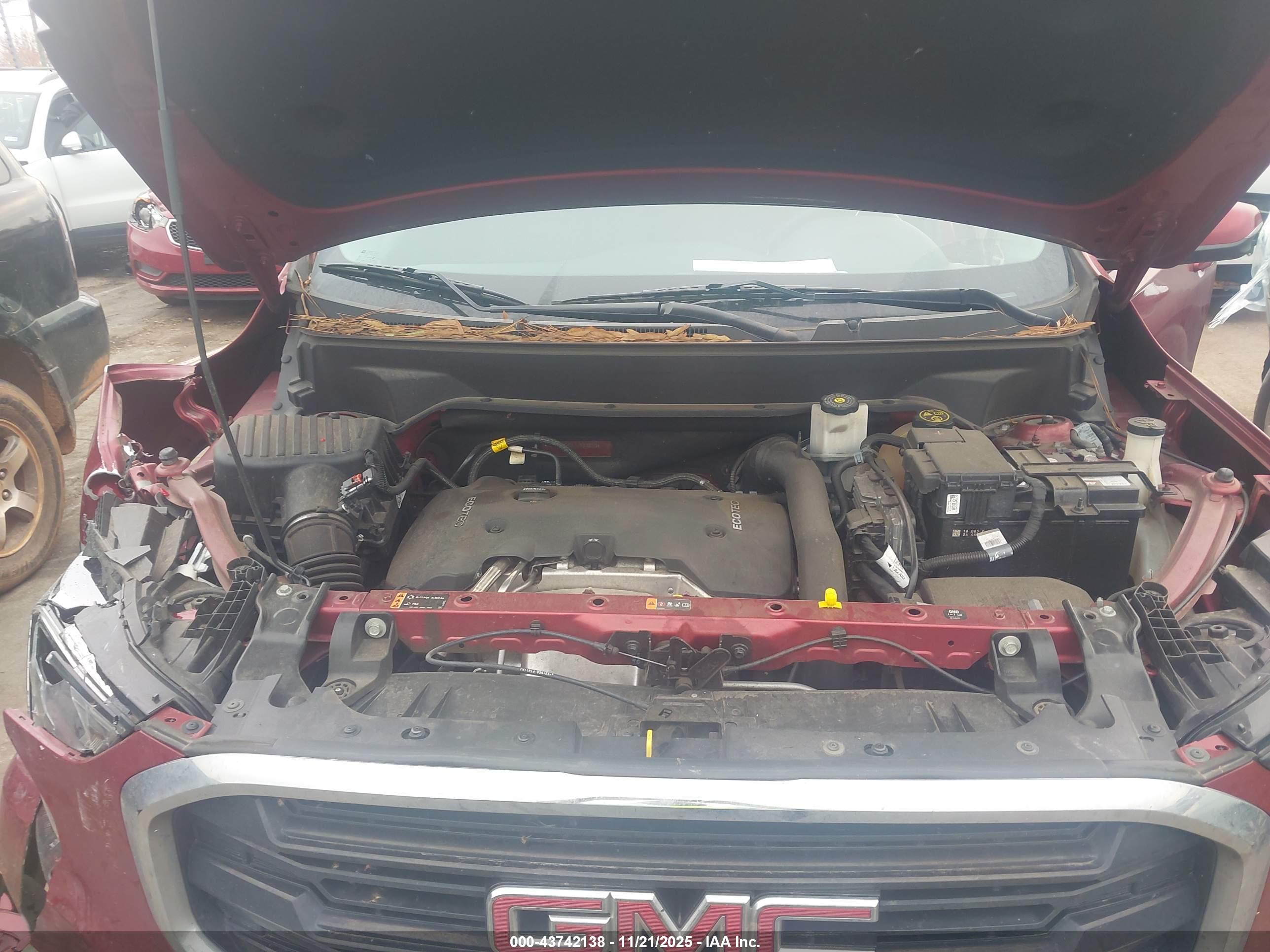GMC TERRAIN image 10