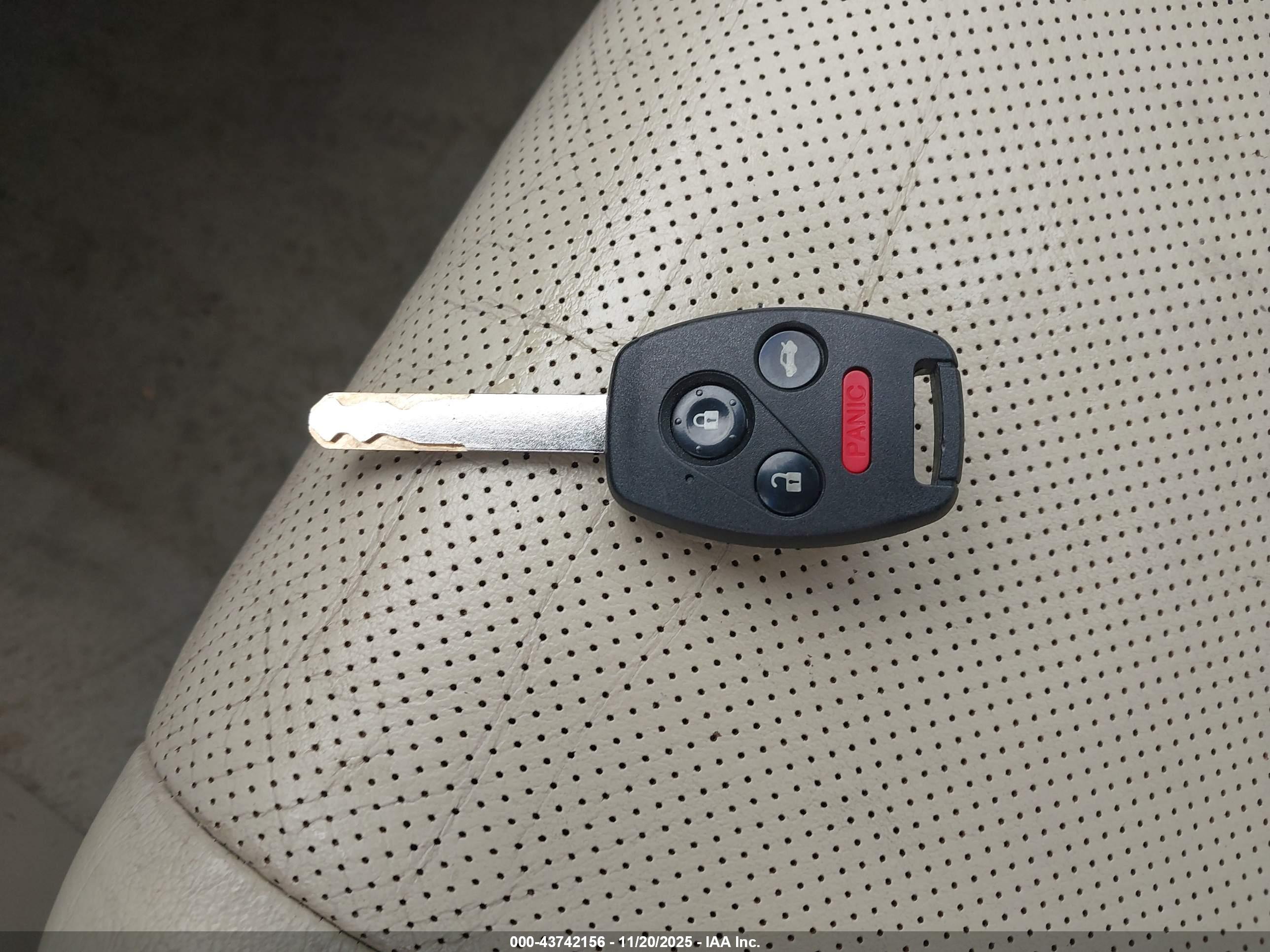 ACURA TSX image 11